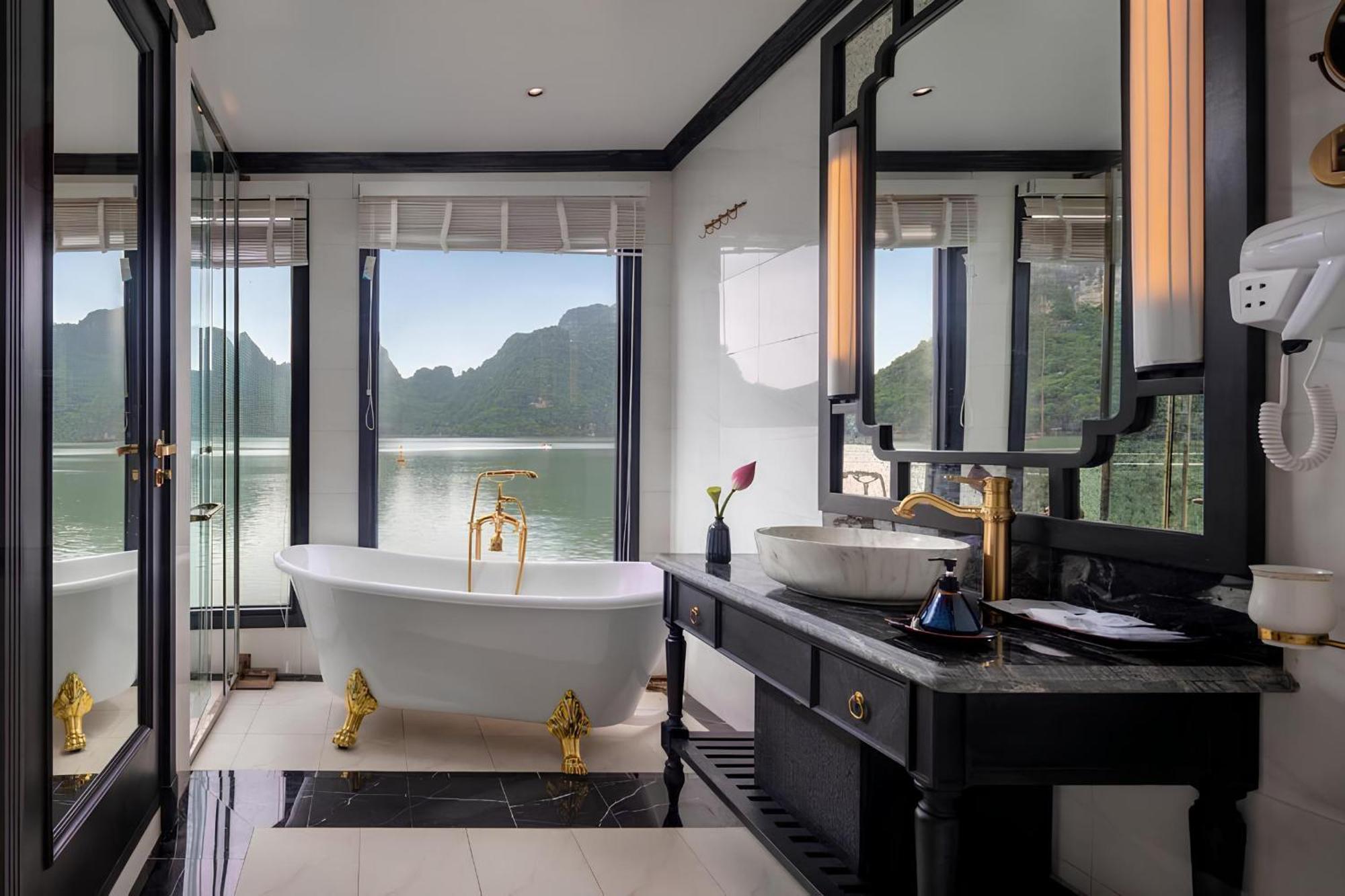 Verdure Lotus Luxury Cruise  Ha Long