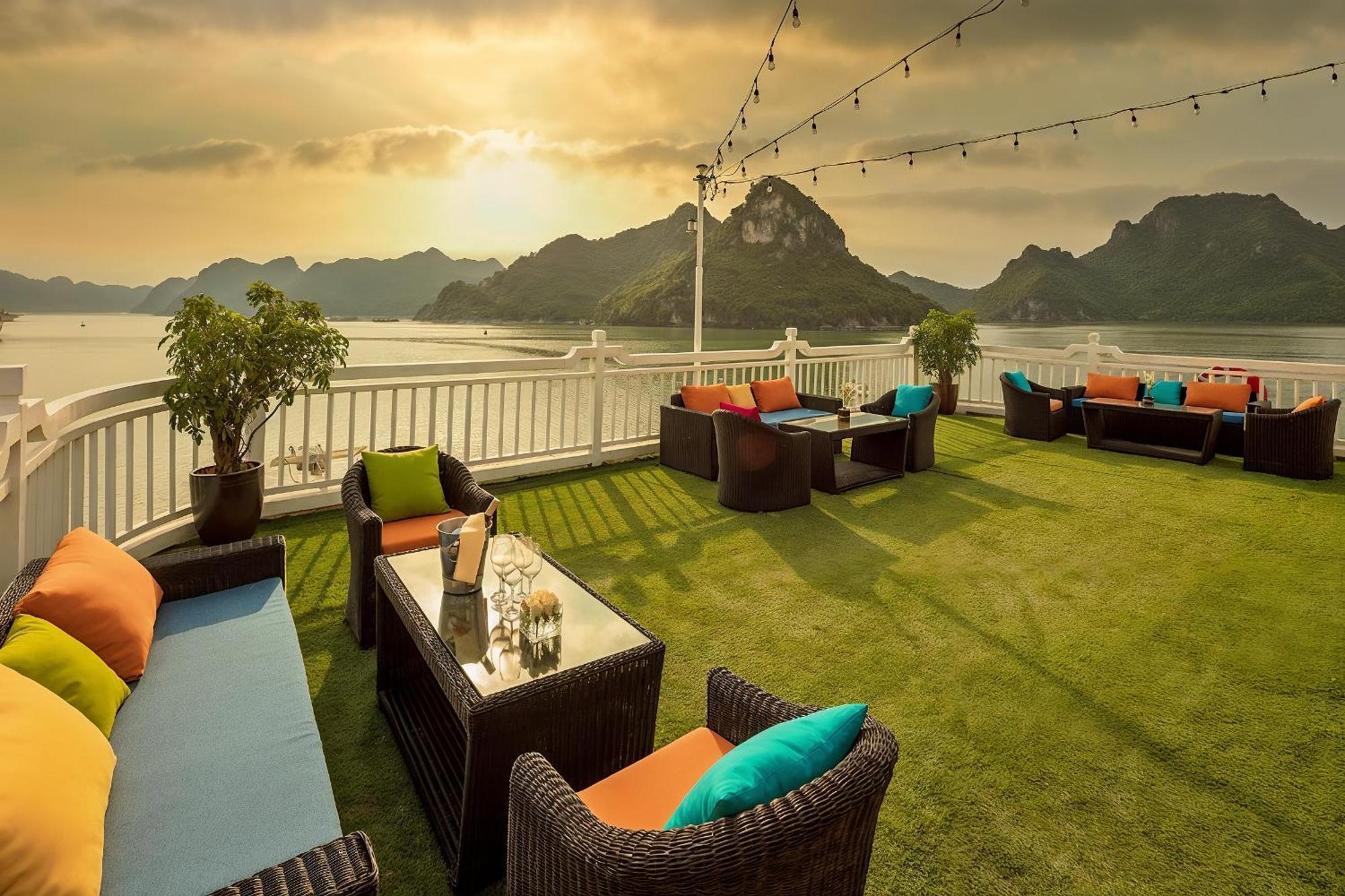 Verdure Lotus Luxury Cruise Ha Long