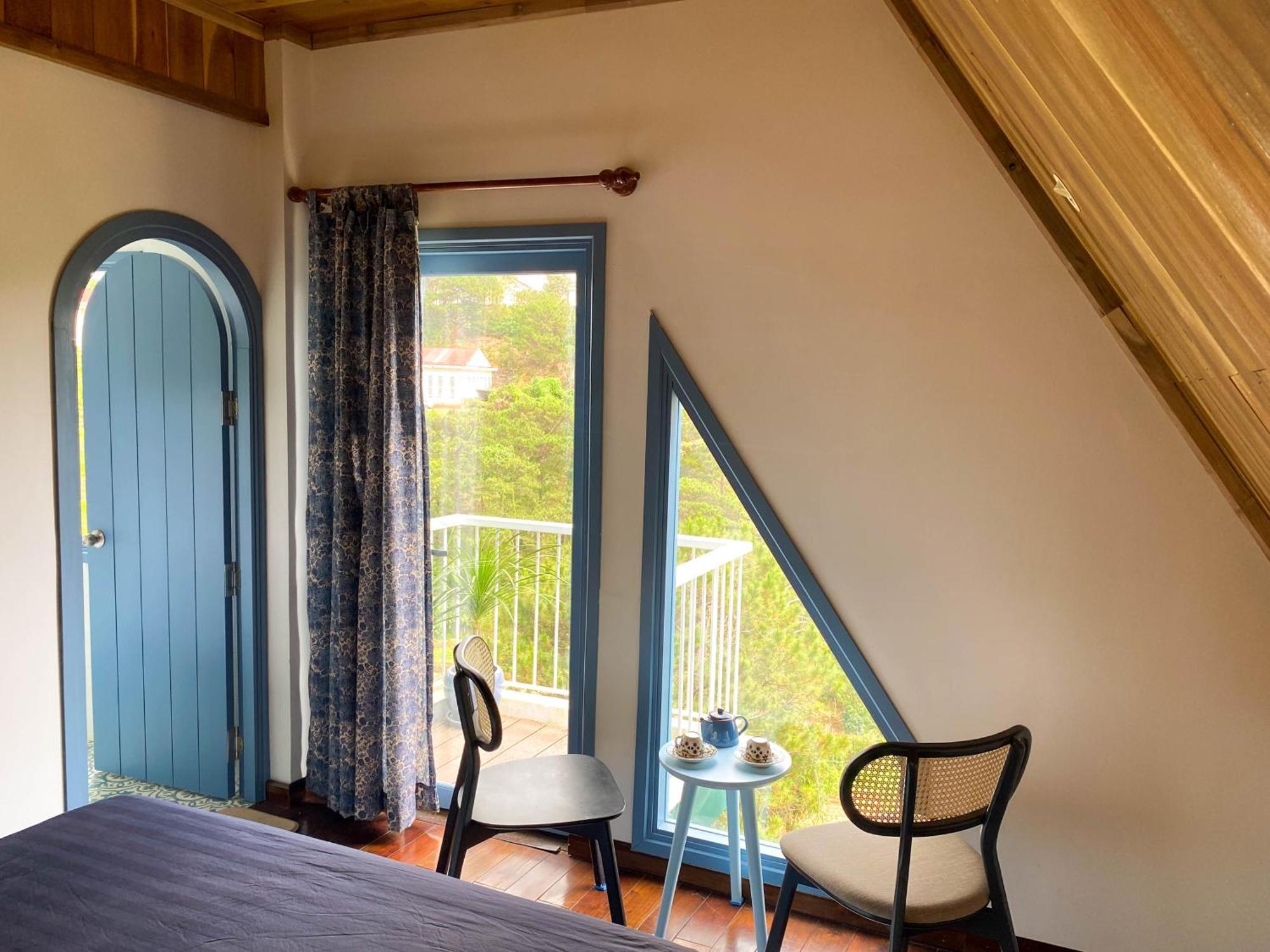 Apartment Trien Thong An Nhien Rung Trong Pho Da Lat