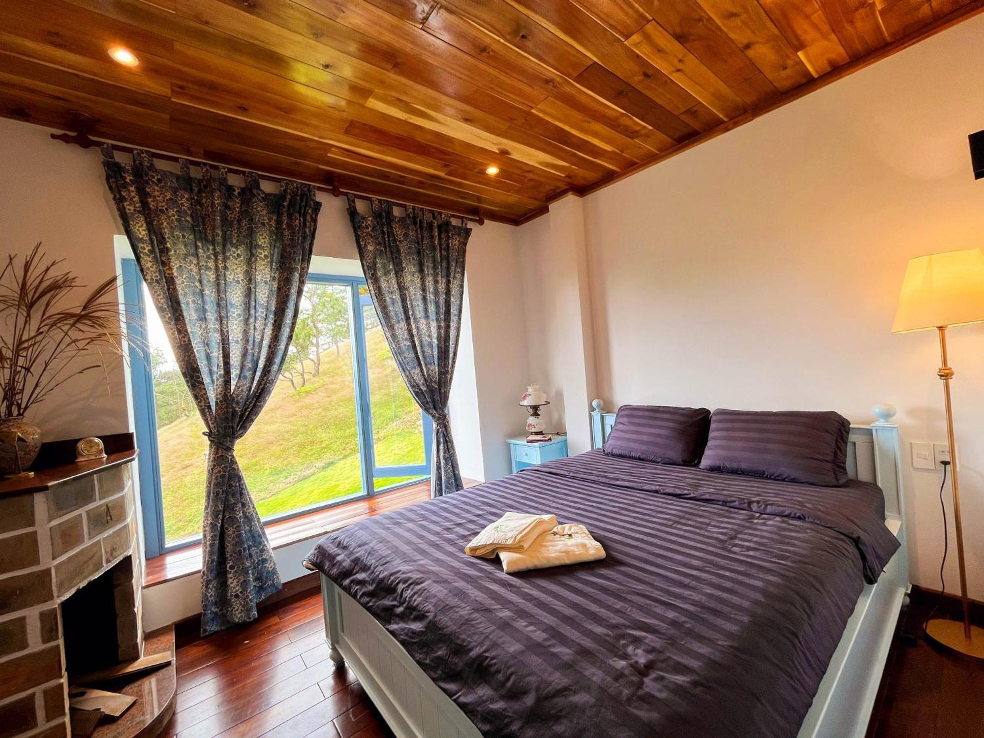 Apartment Trien Thong An Nhien Rung Trong Pho Da Lat