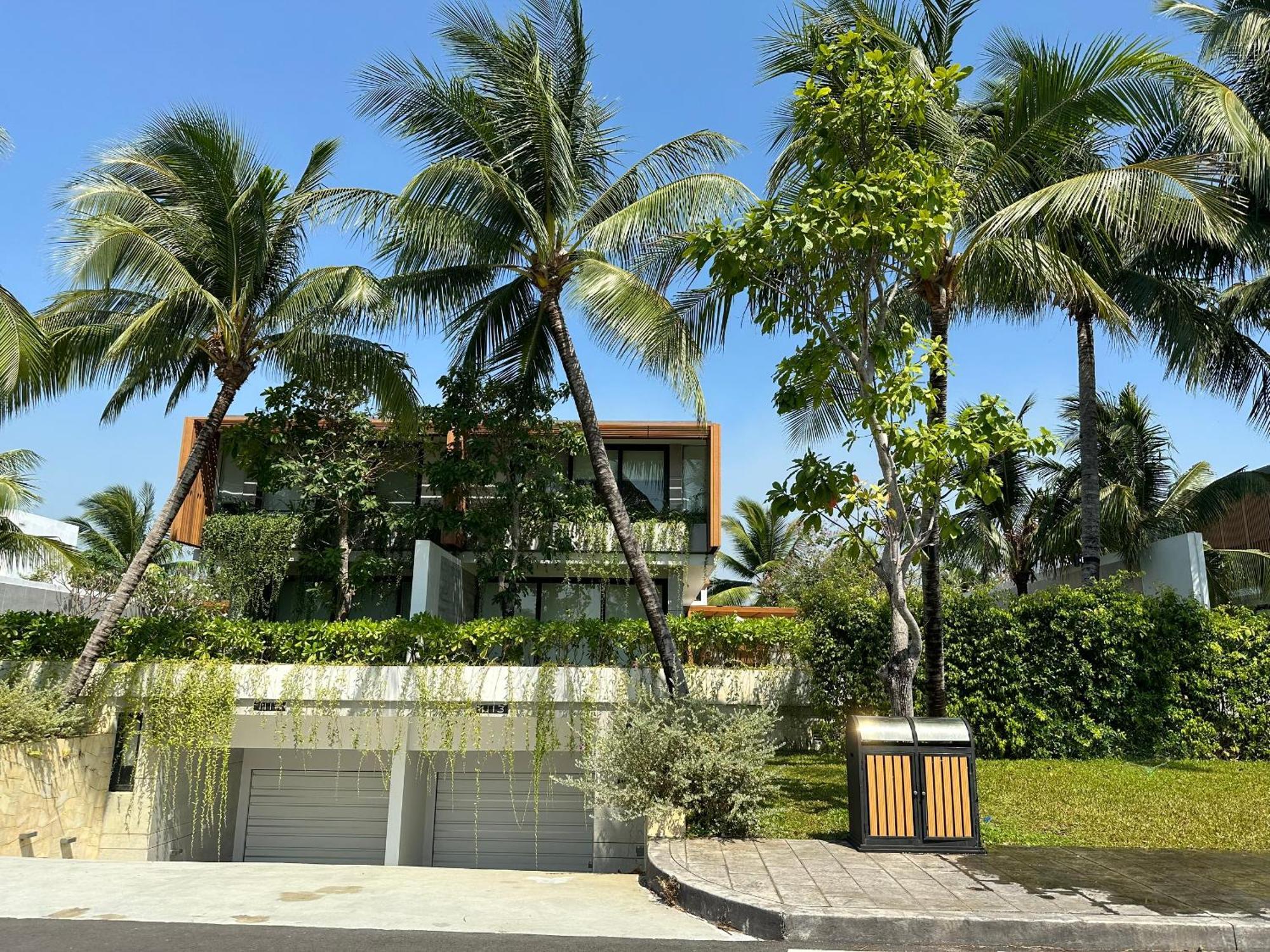 3 Bedroom With Private Pool On The West Coast Of *