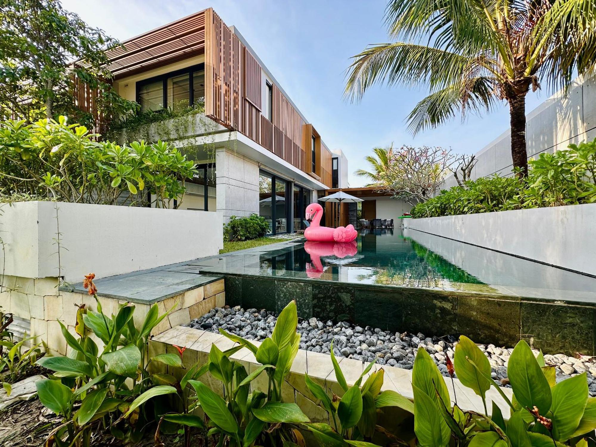 3 Bedroom With Private Pool On The West Coast Of Villa