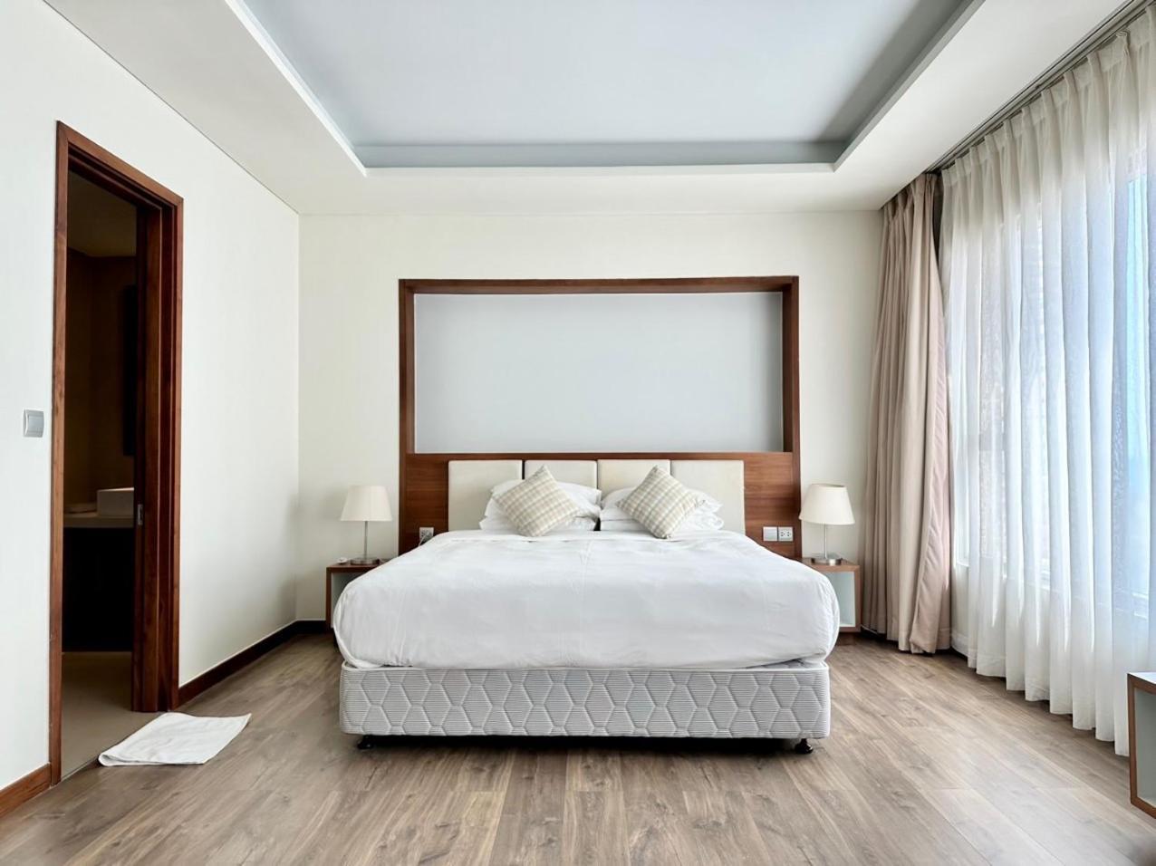 Căn hộ Romantic With Seaview - Beachfont Đà Nẵng