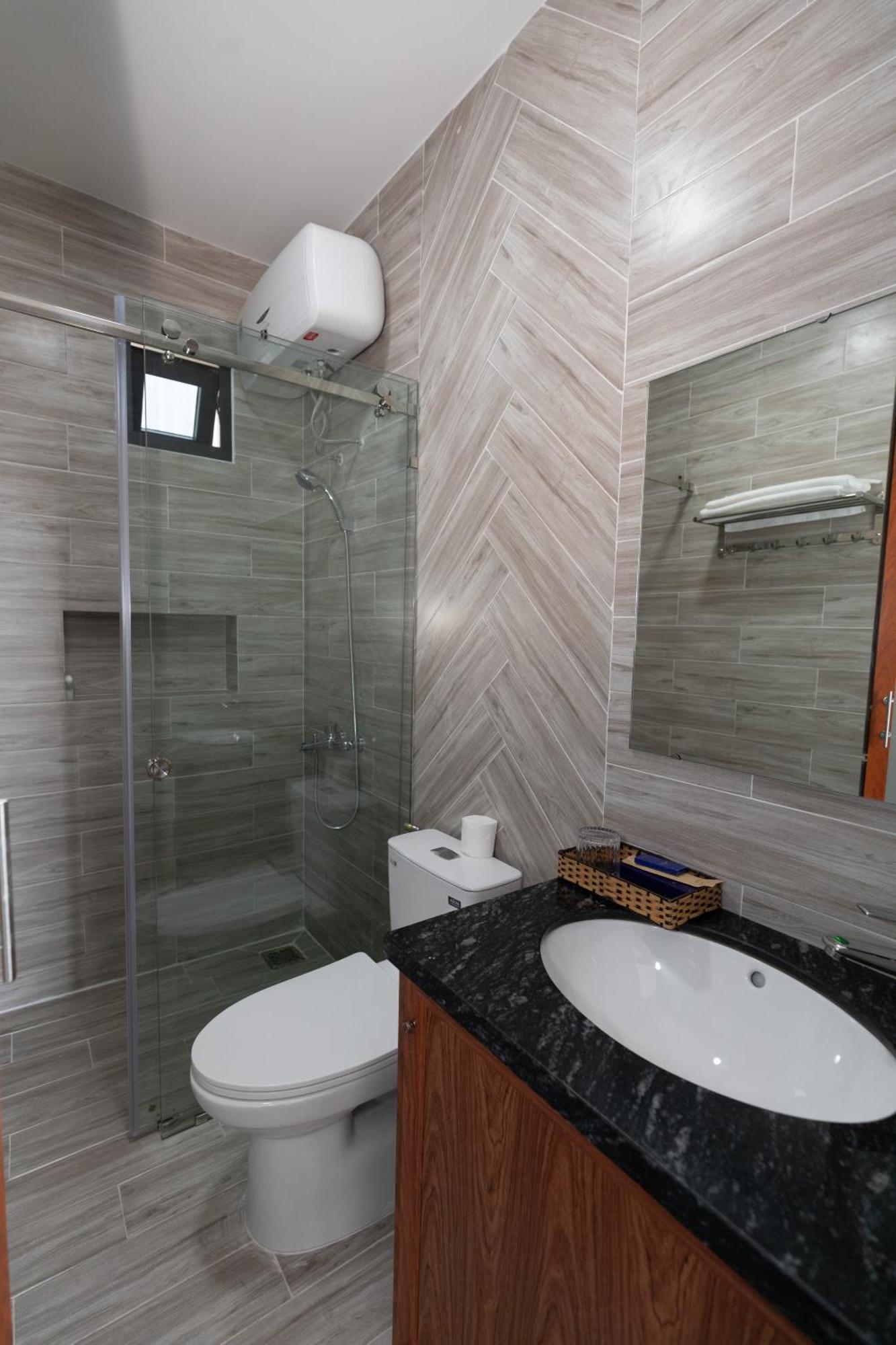 Khach San Anh Sang - Light House Hotel