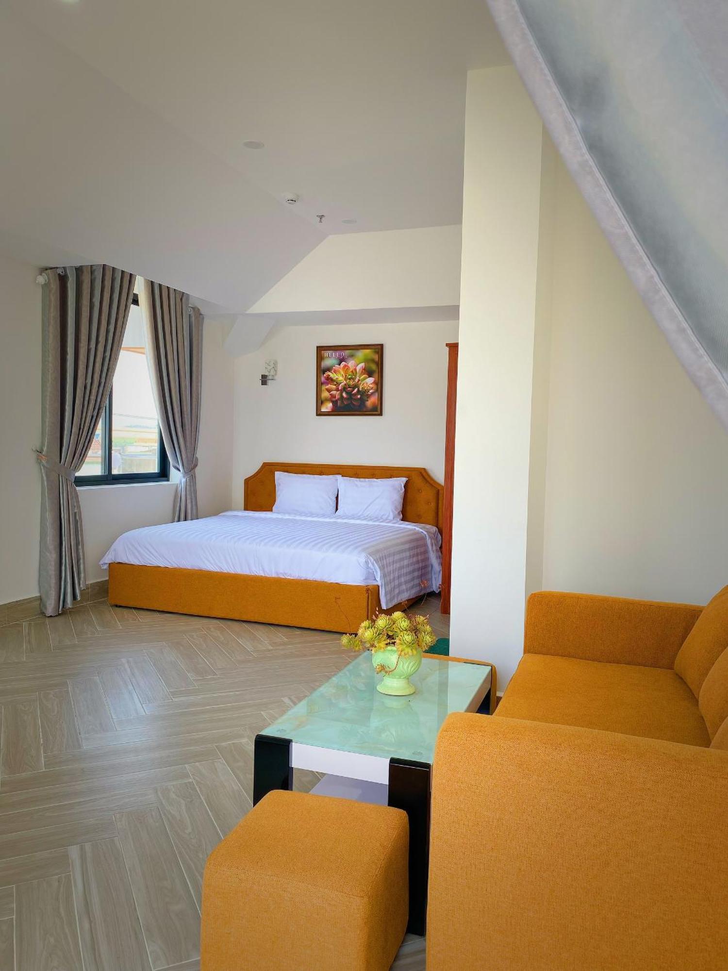 Khach San Anh Sang - Light House Hotel Da Lat