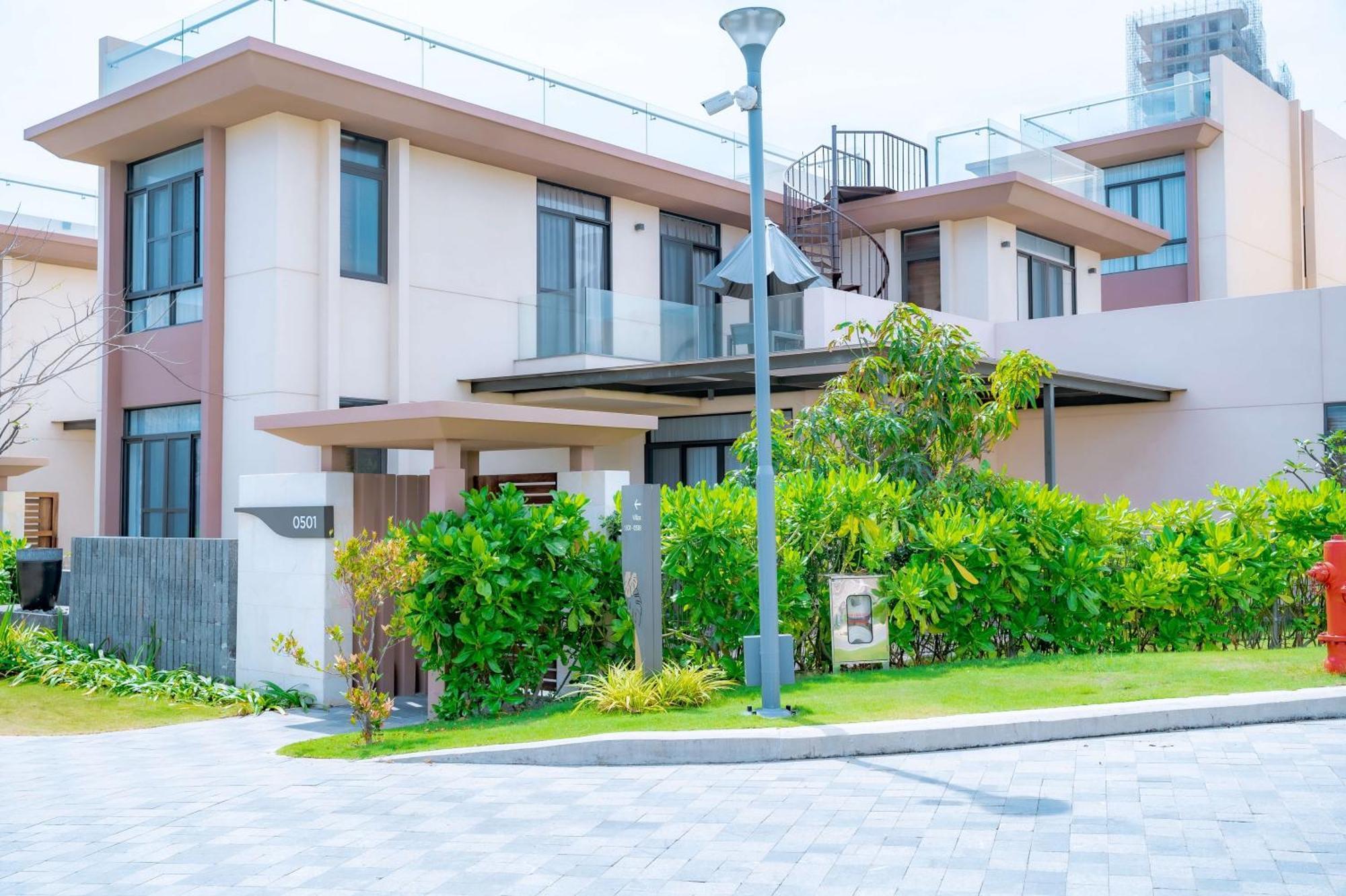 Hese Pool & Hotel Cam Ranh