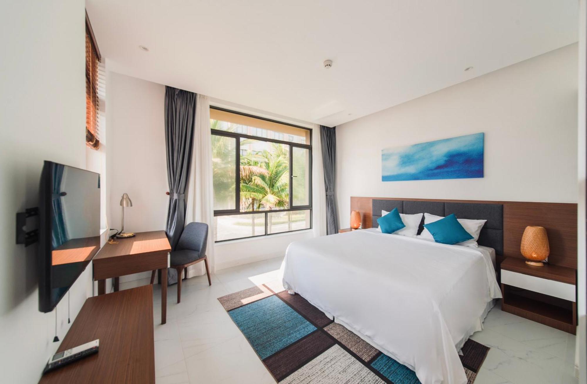 Hese Pool & 5* Cam Ranh