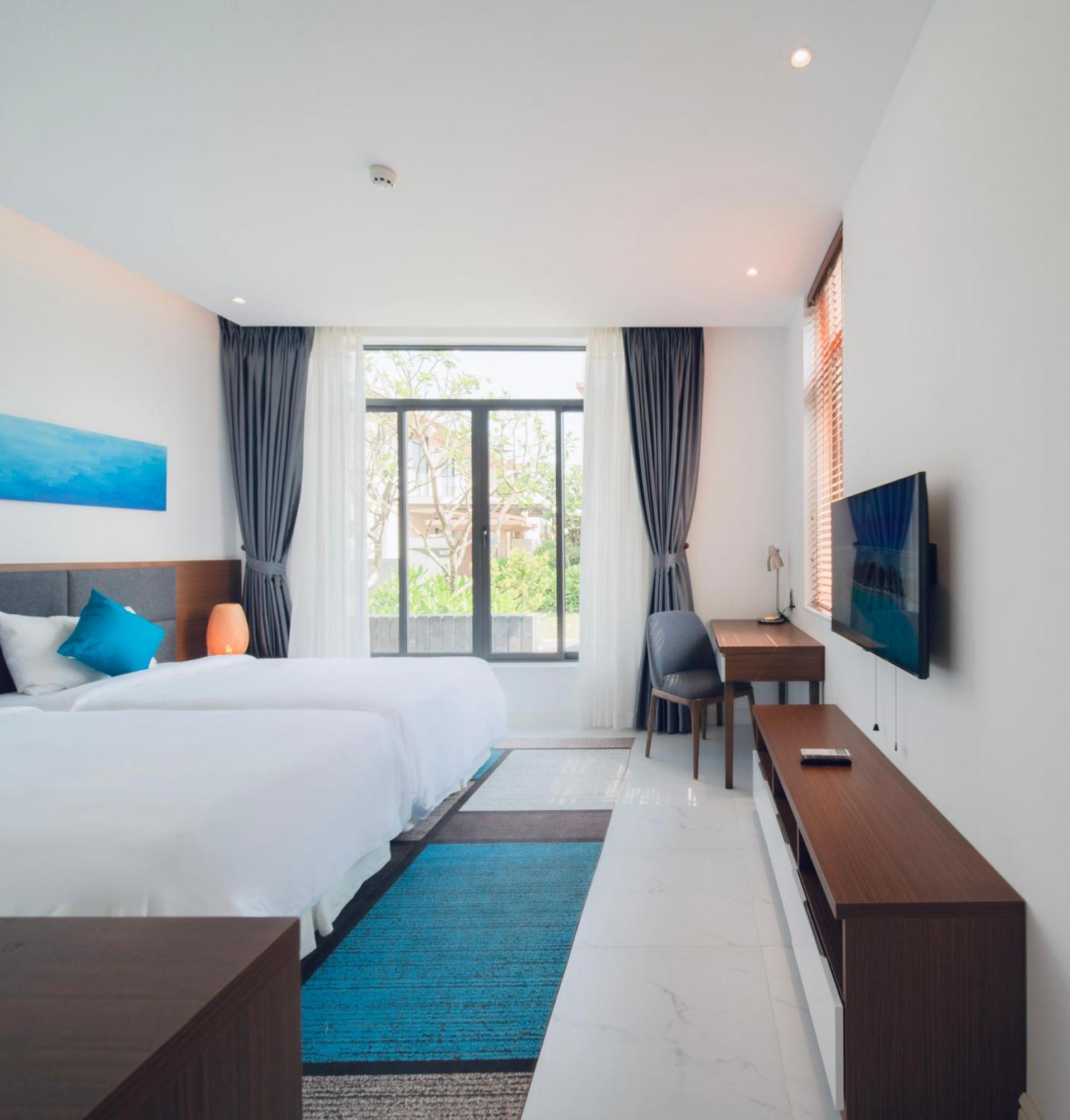 Hese Pool & Hotel 5*