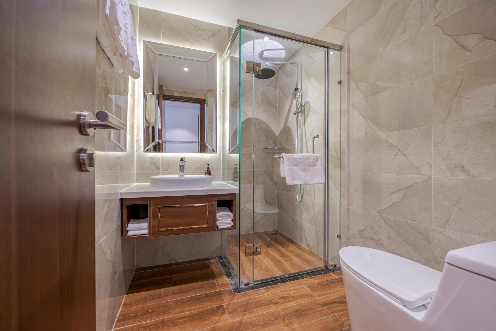 Oyster Bay Hotel 4*