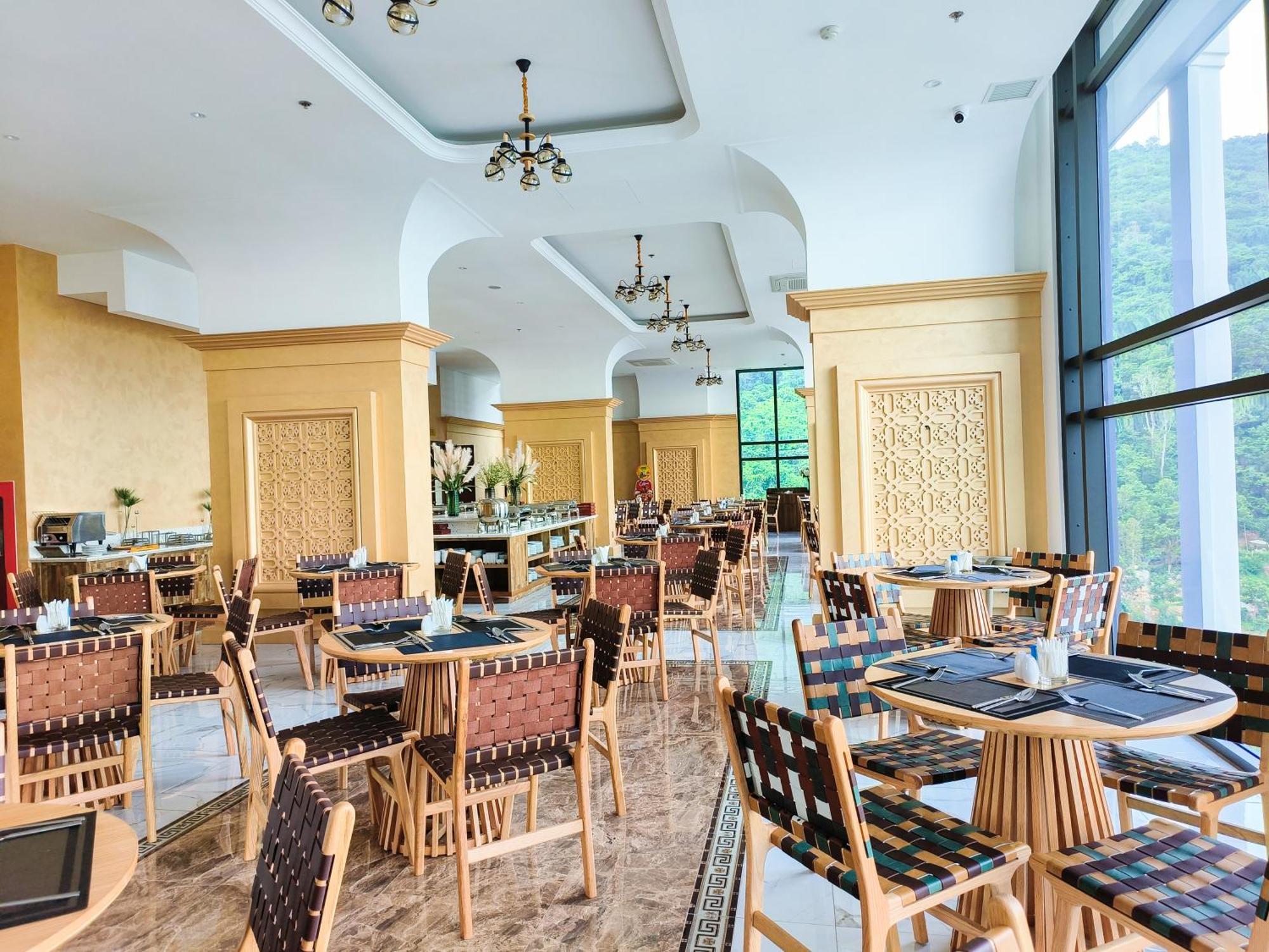 Oyster Bay Hotel Vung Tau