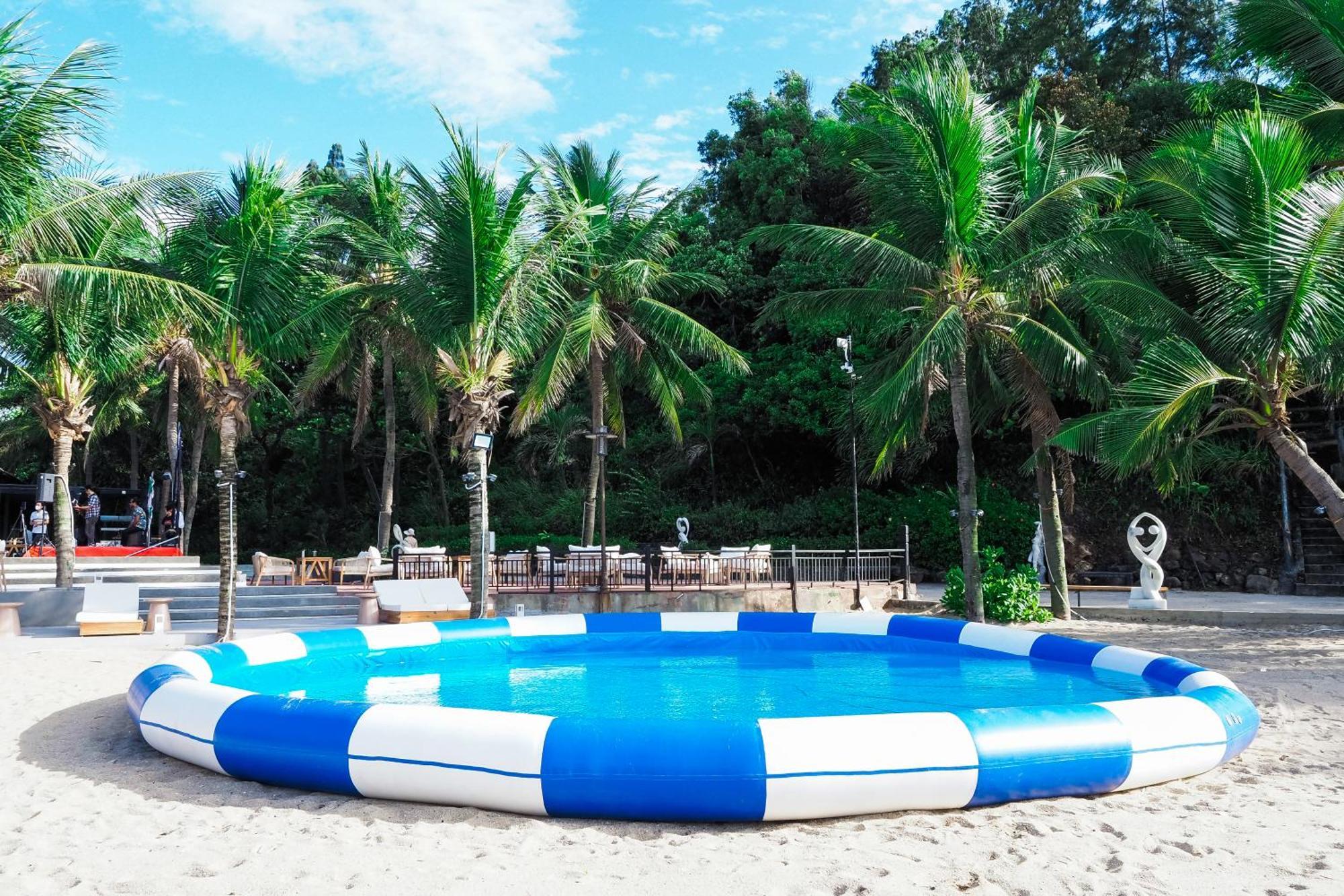 Bounce And Resort *
