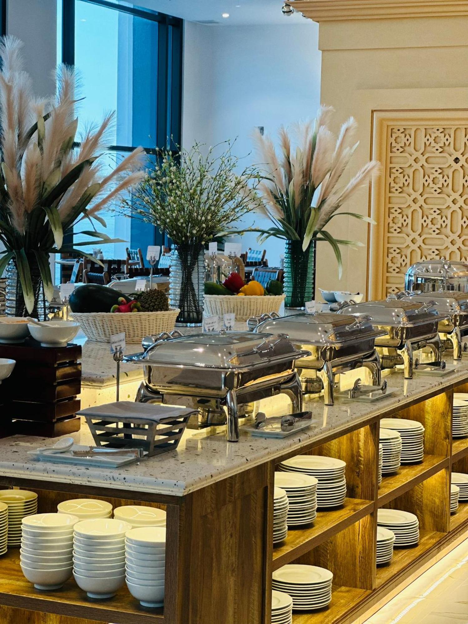Hotel Oyster Bay 4*