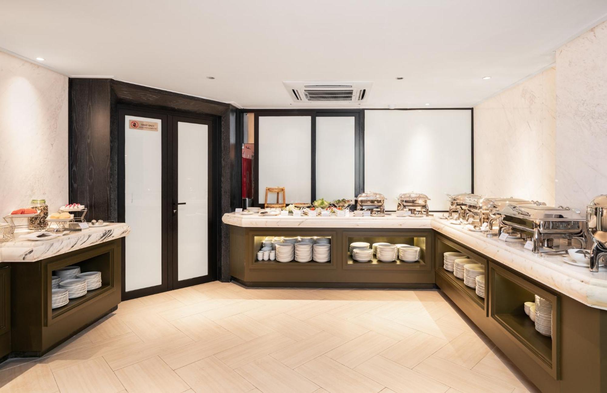 Khách sạn Luxe Paradise Premium
