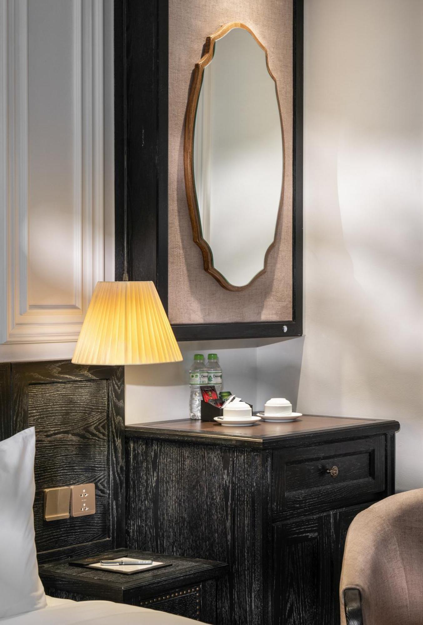 Khách sạn Luxe Paradise Premium