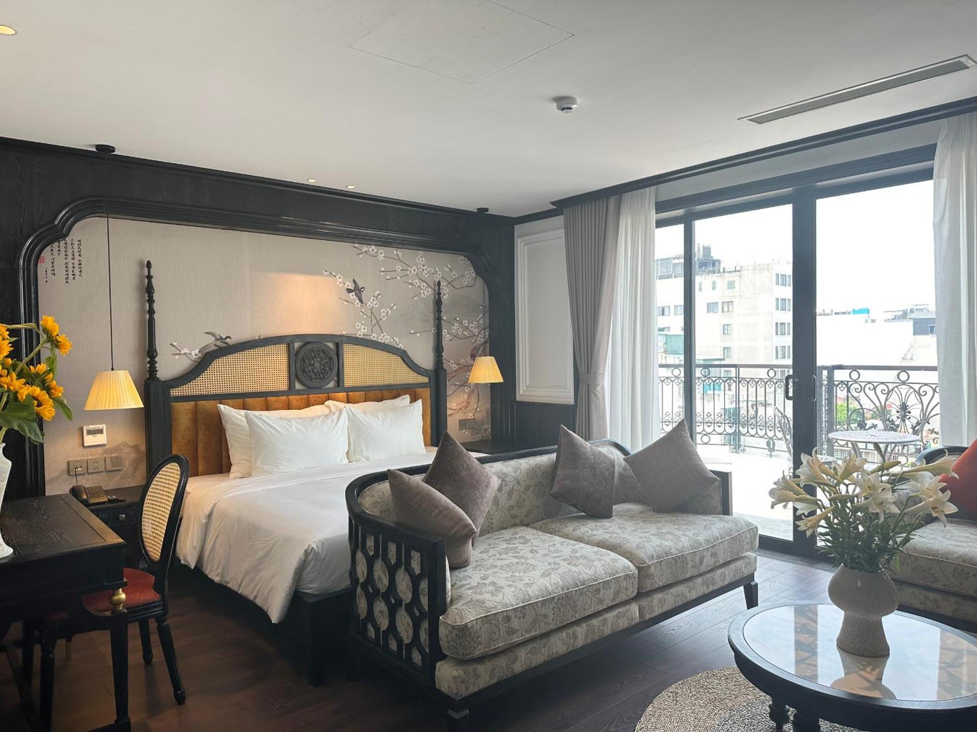 Khách sạn Luxe Paradise Premium 4*