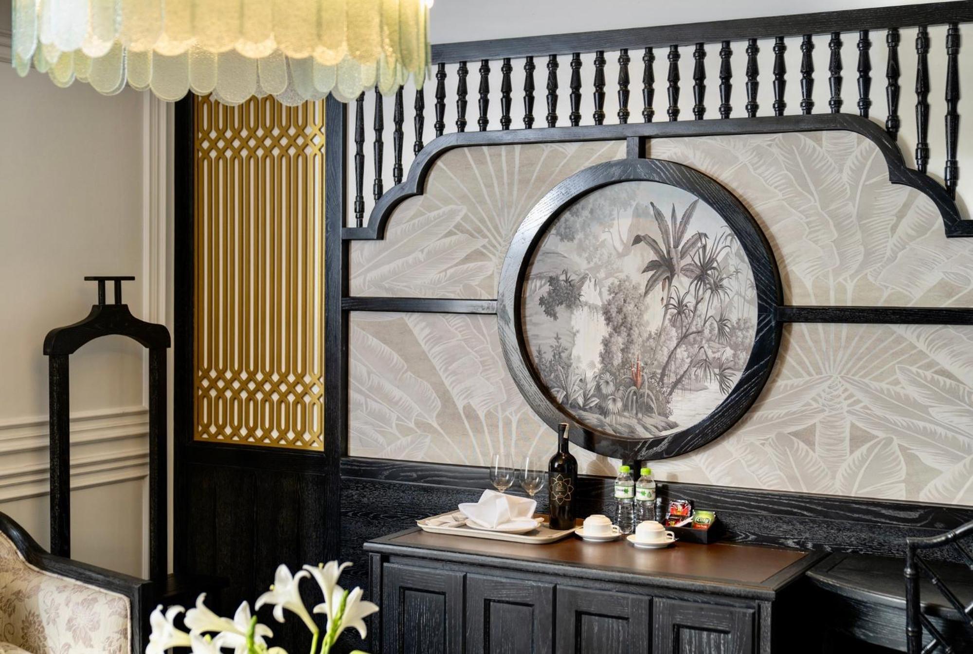 Luxe Paradise Premium Khách sạn 4*