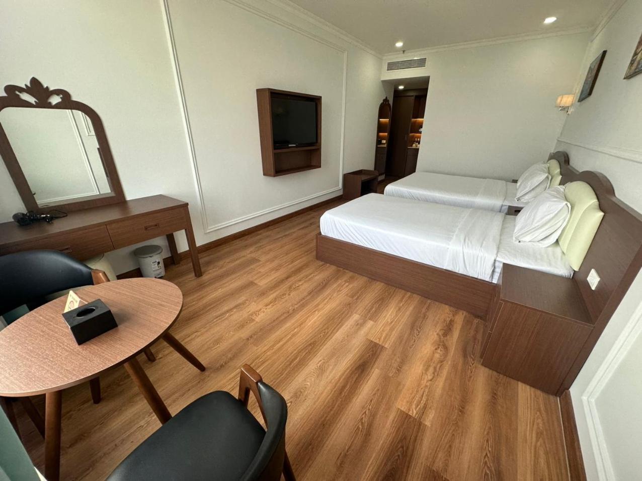 Ngoc Thu Palace