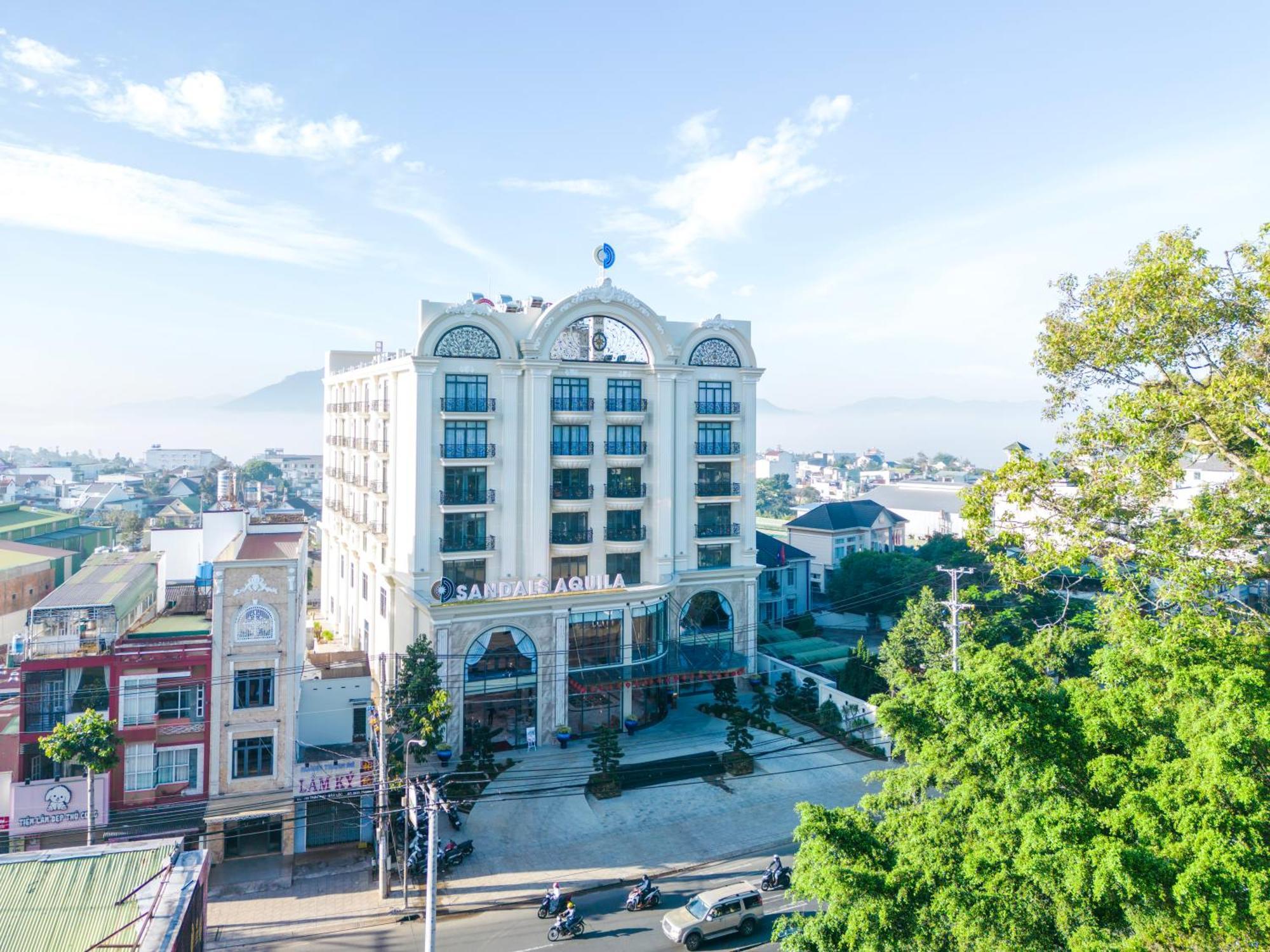 Hotel Sandals Aquila