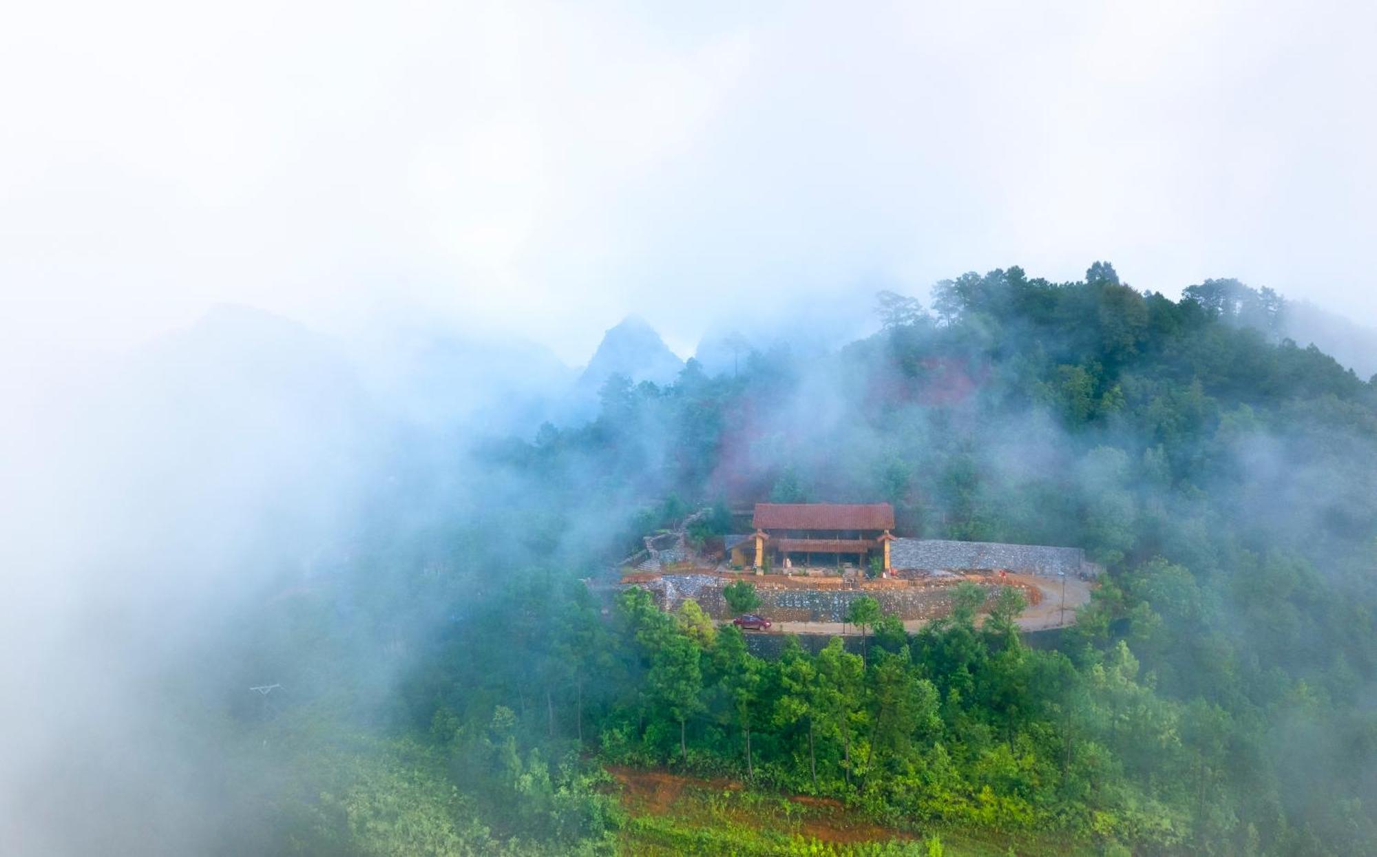 Khoi Panorama *