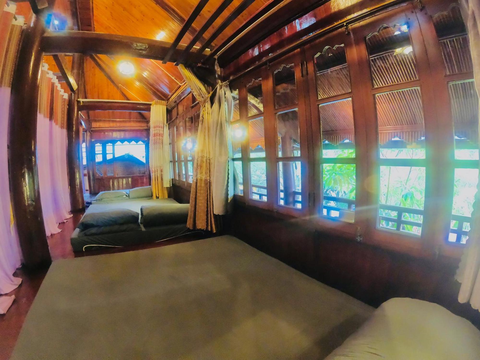 Hostel J'house