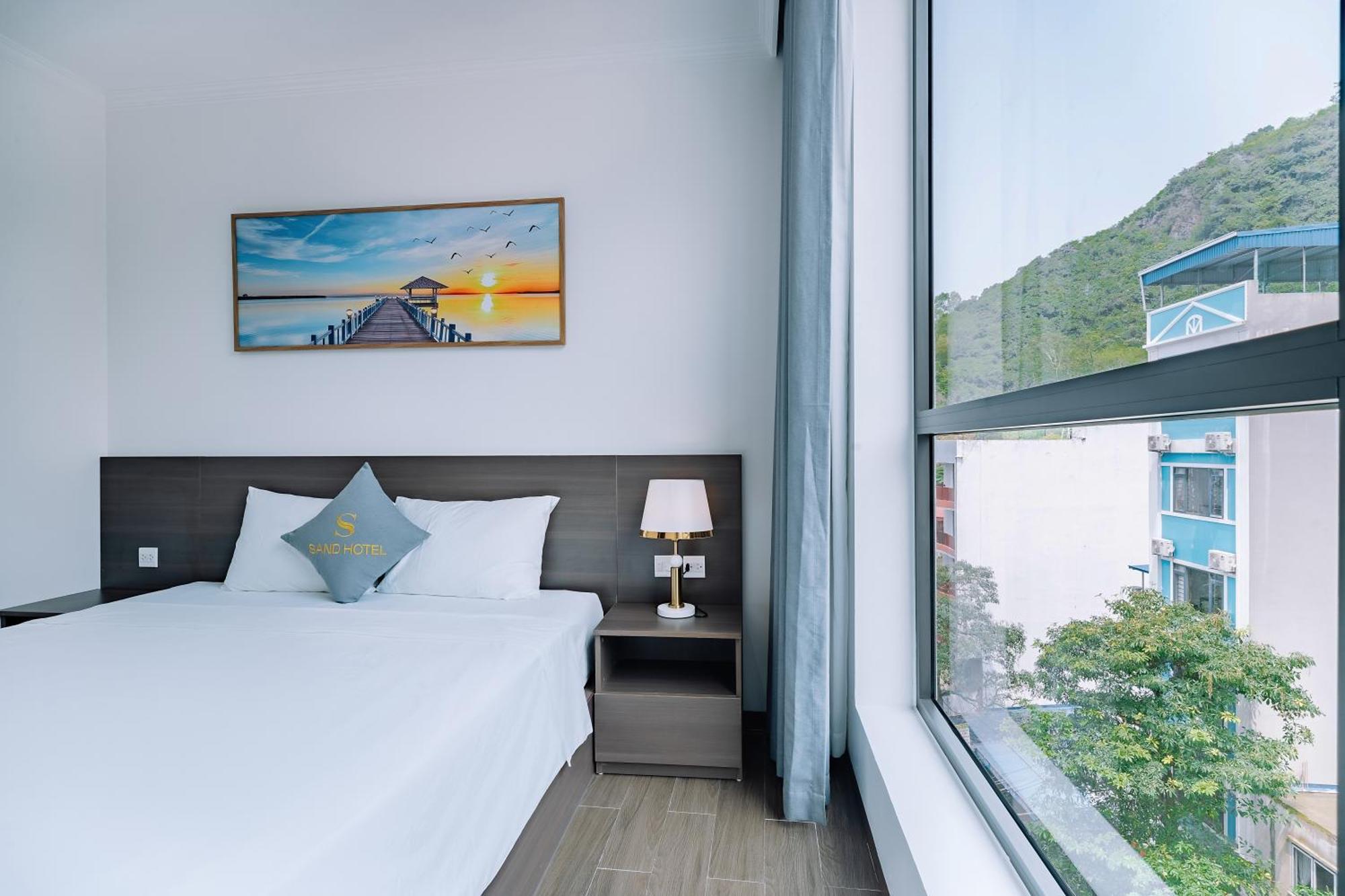 Sand Hotel 3* Cat Ba Island