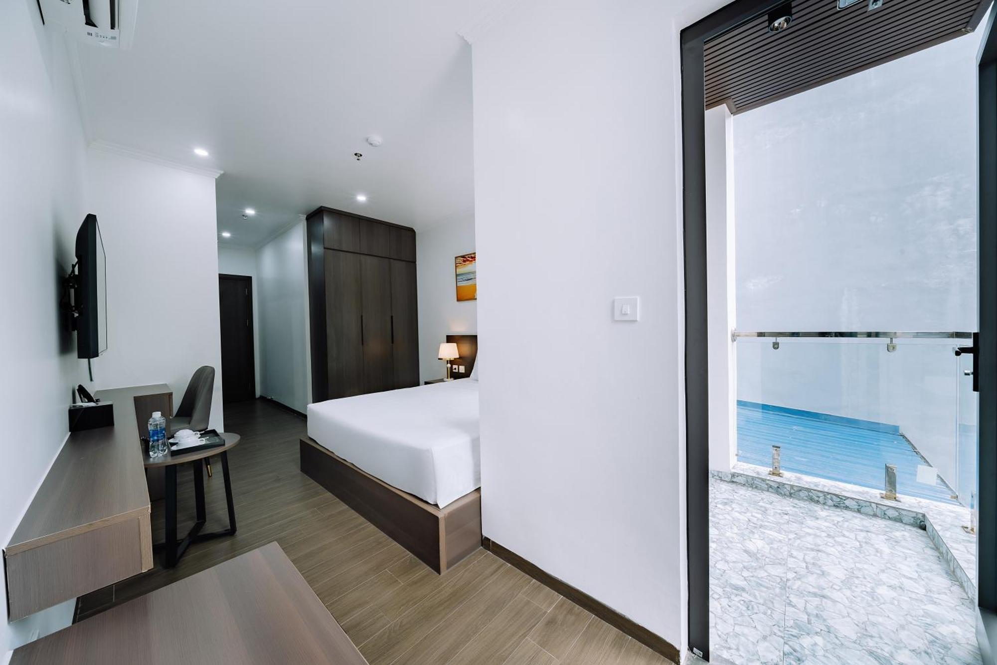 Sand Hotel 3*