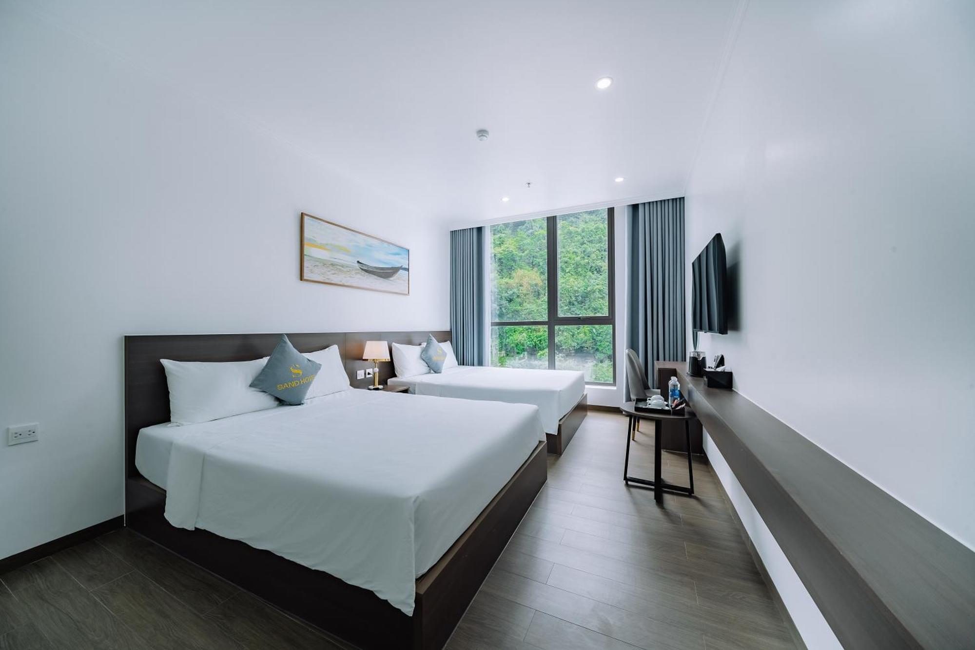 Sand Hotel 3* Cat Ba Island