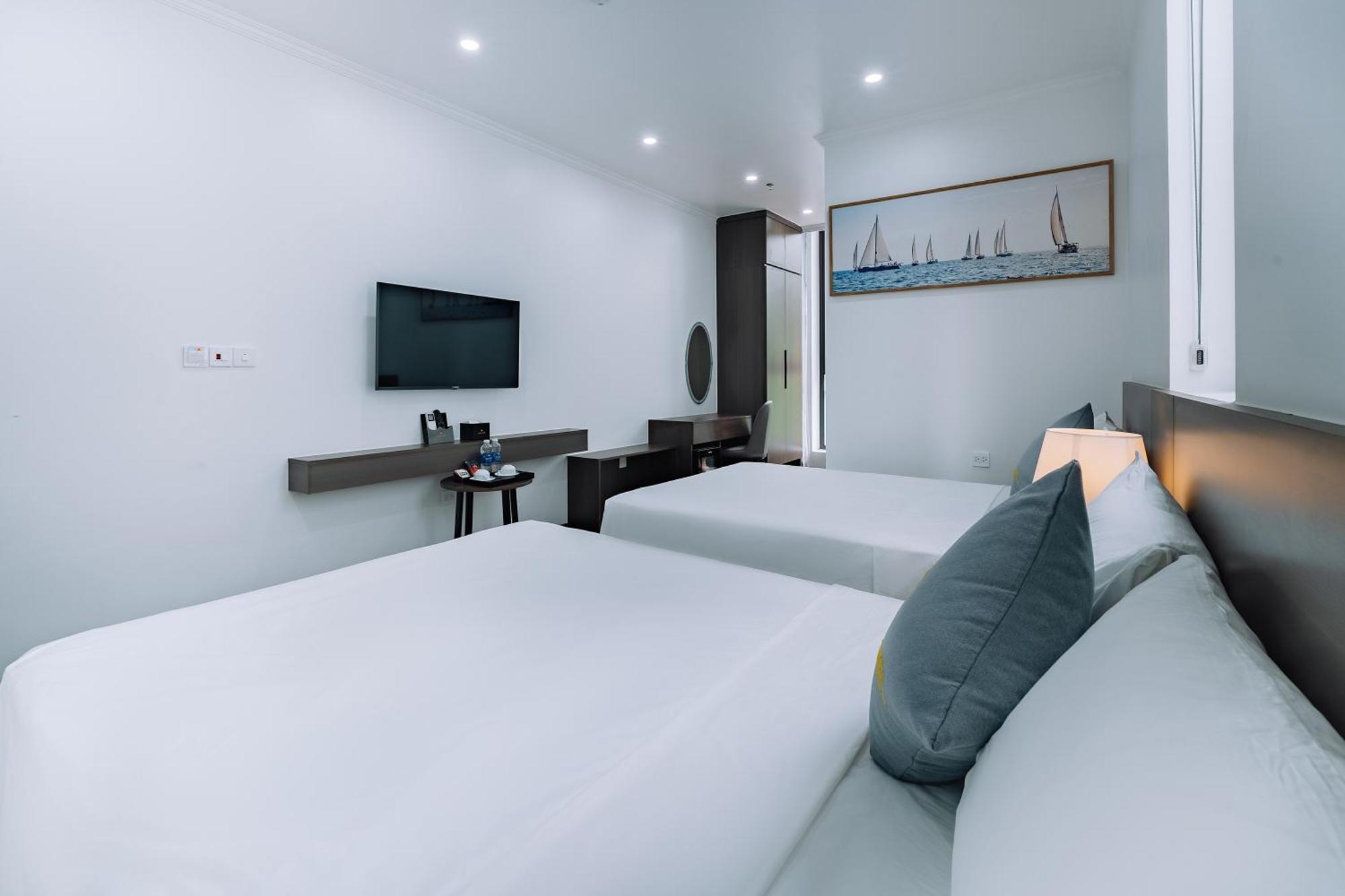 Sand Hotel 3*