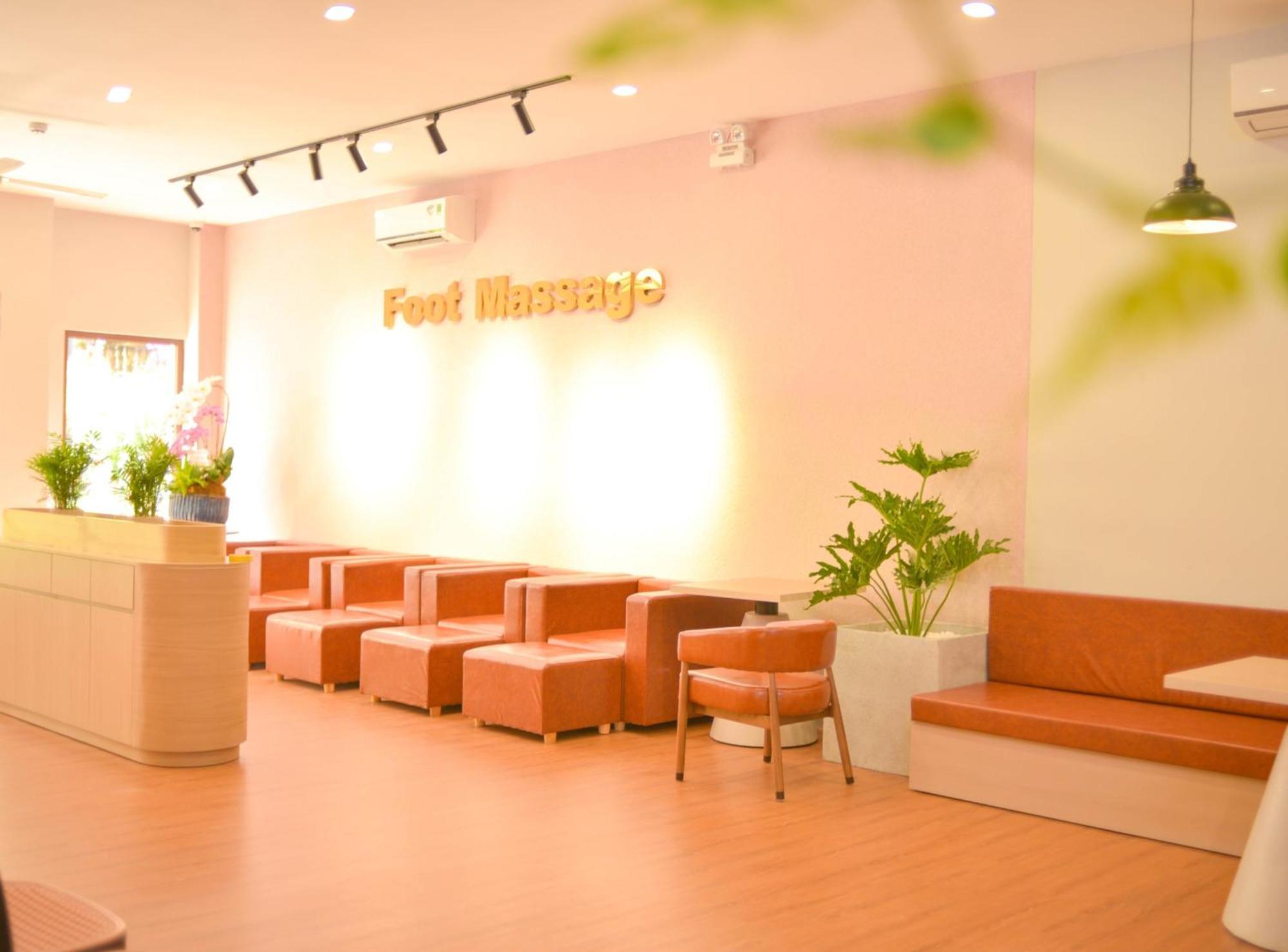 Sunny Phu Quoc- Sunset Town Hotel Phu Quoc