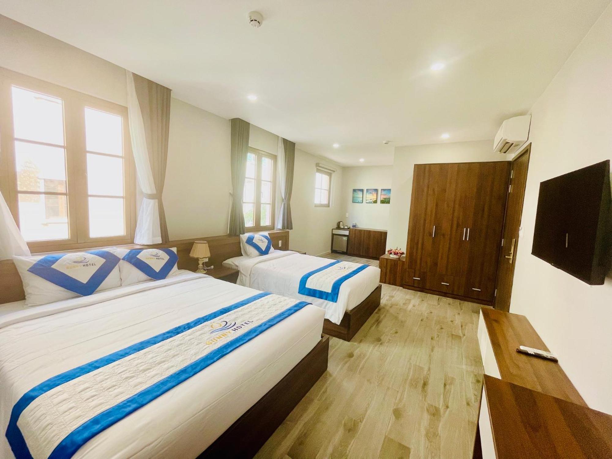 Sunny Phu Quoc- Sunset Town Hotel Phu Quoc