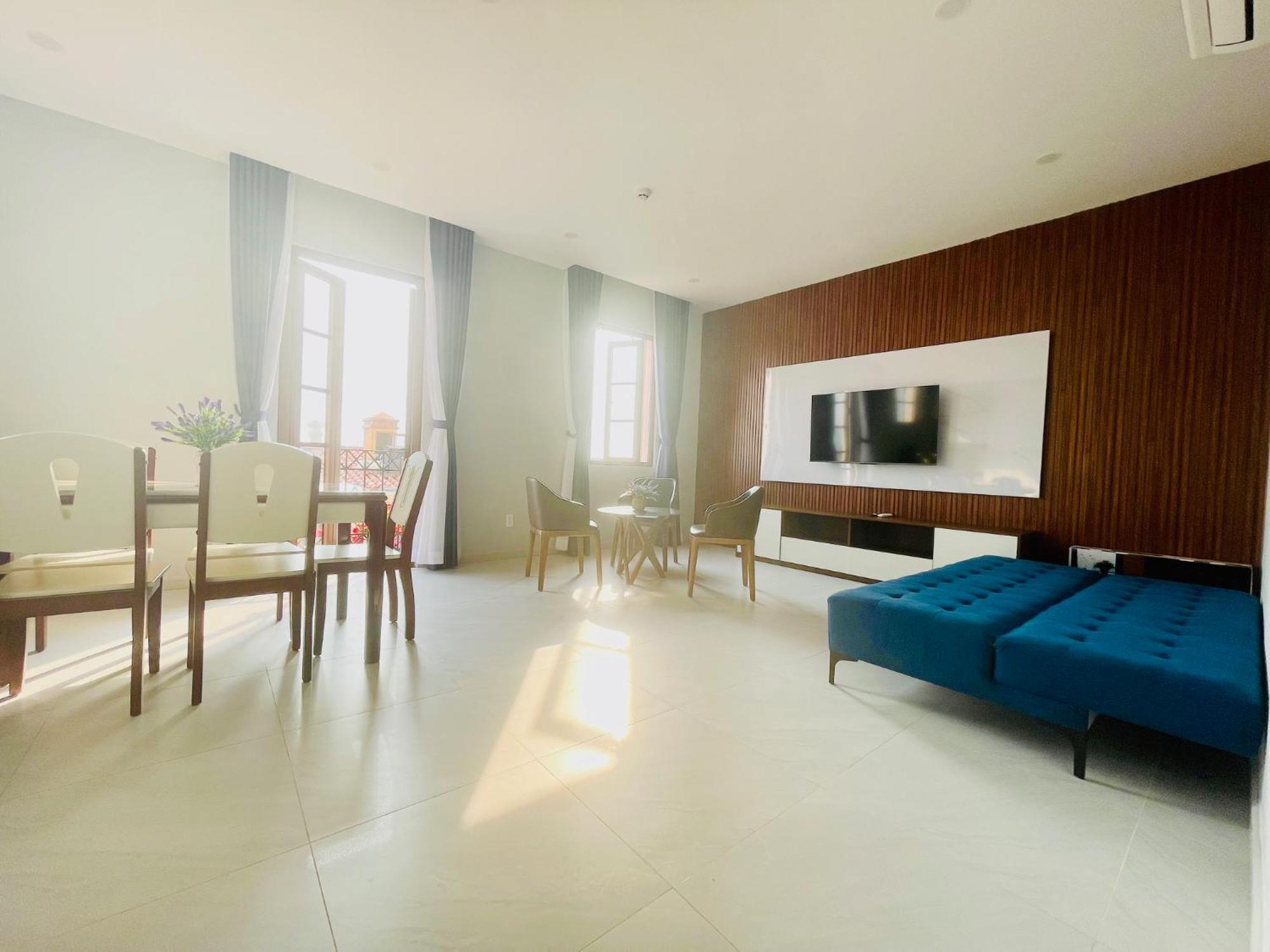 Sunny Phu Quoc- Sunset Town Hotel Phu Quoc