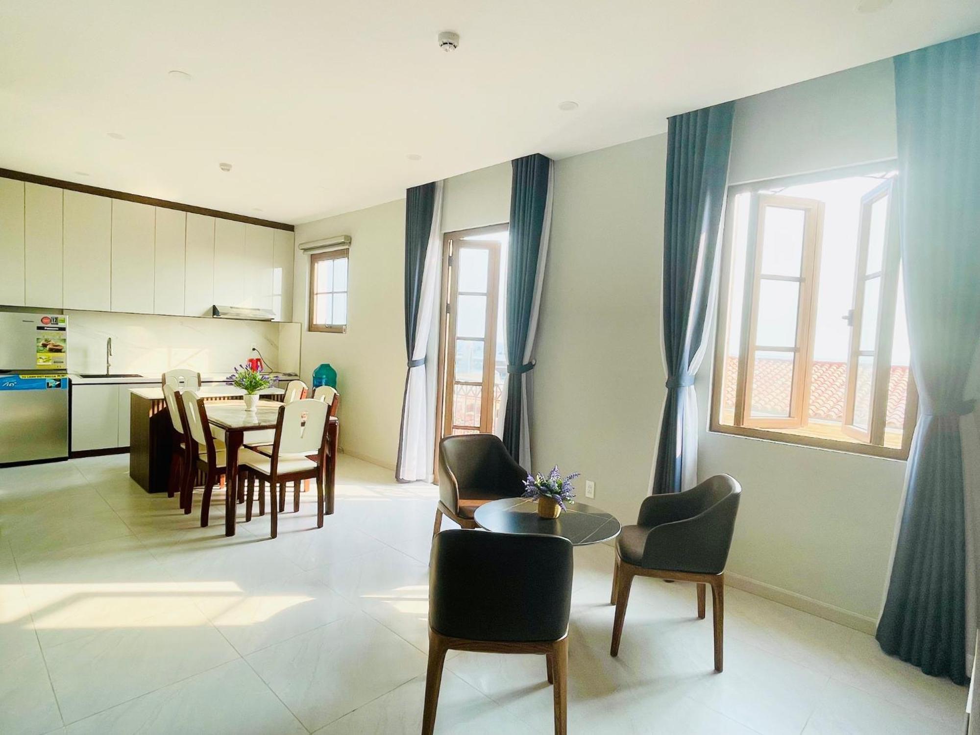 Hotel Sunny Phu Quoc- Sunset Town