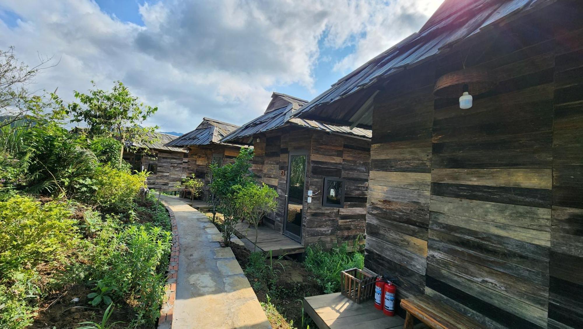 Hotel Lau Phinh Ho Yen Bai
