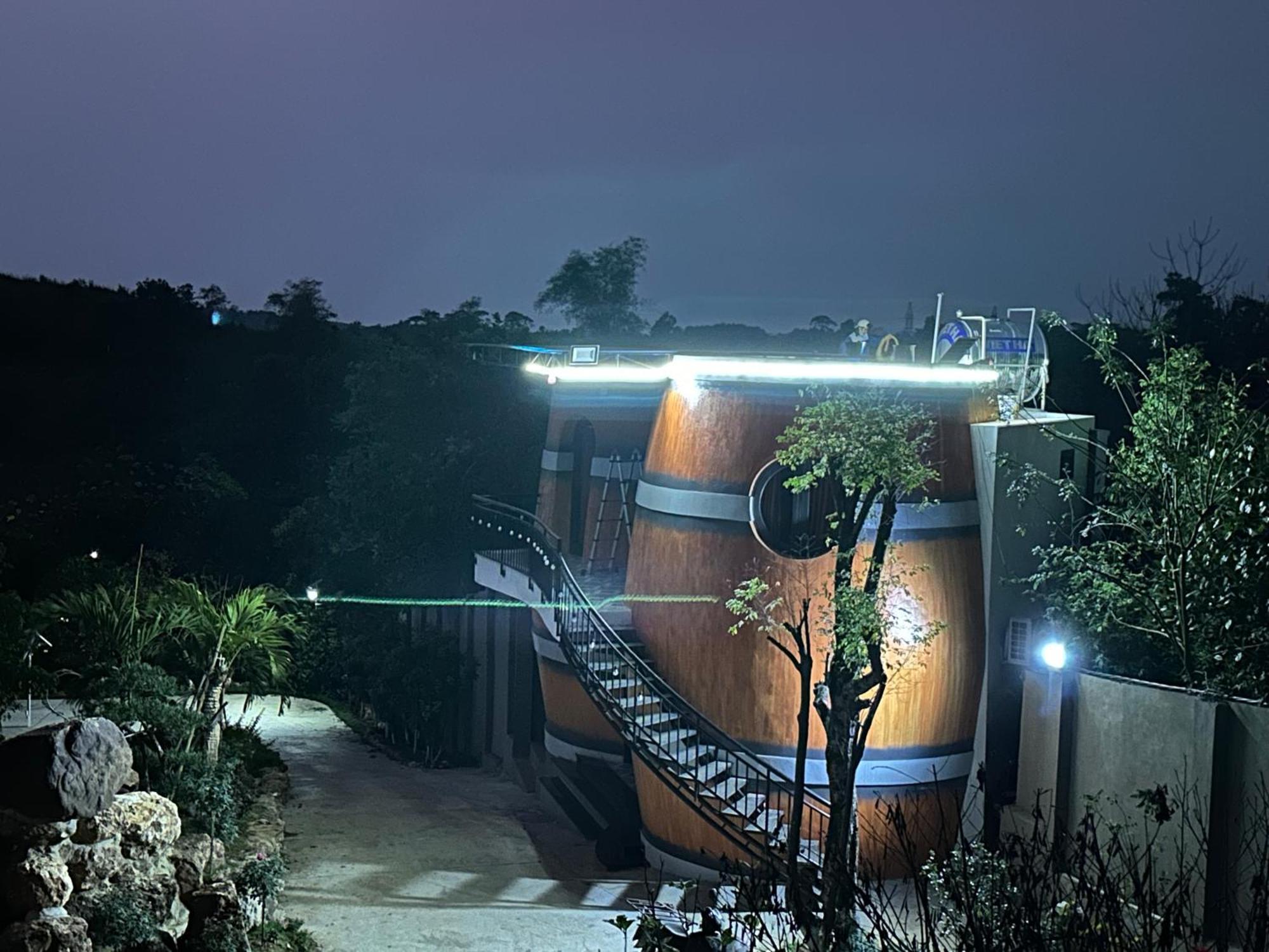 King Bavi Resort *