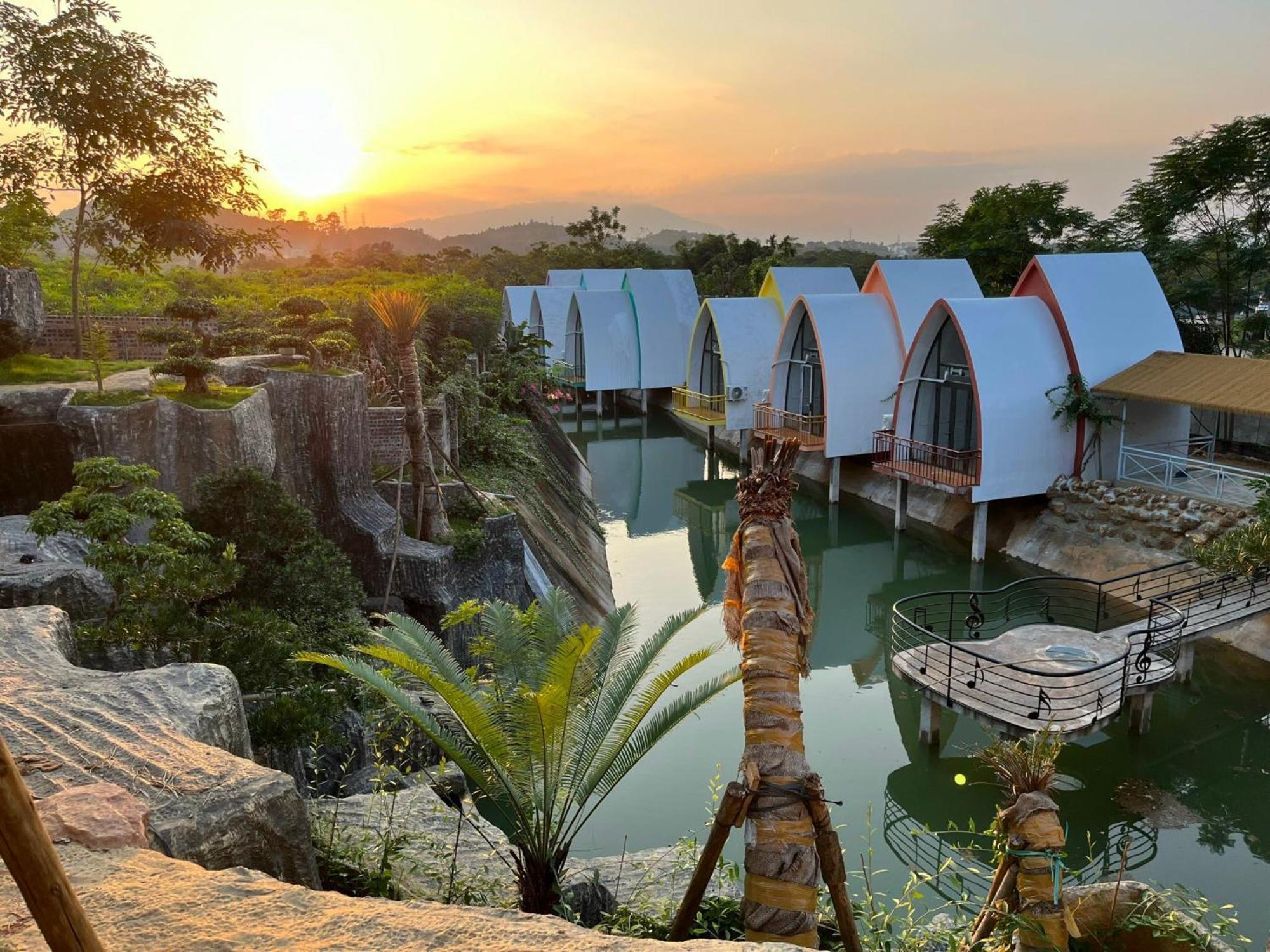 Resort King Bavi Ba Vi