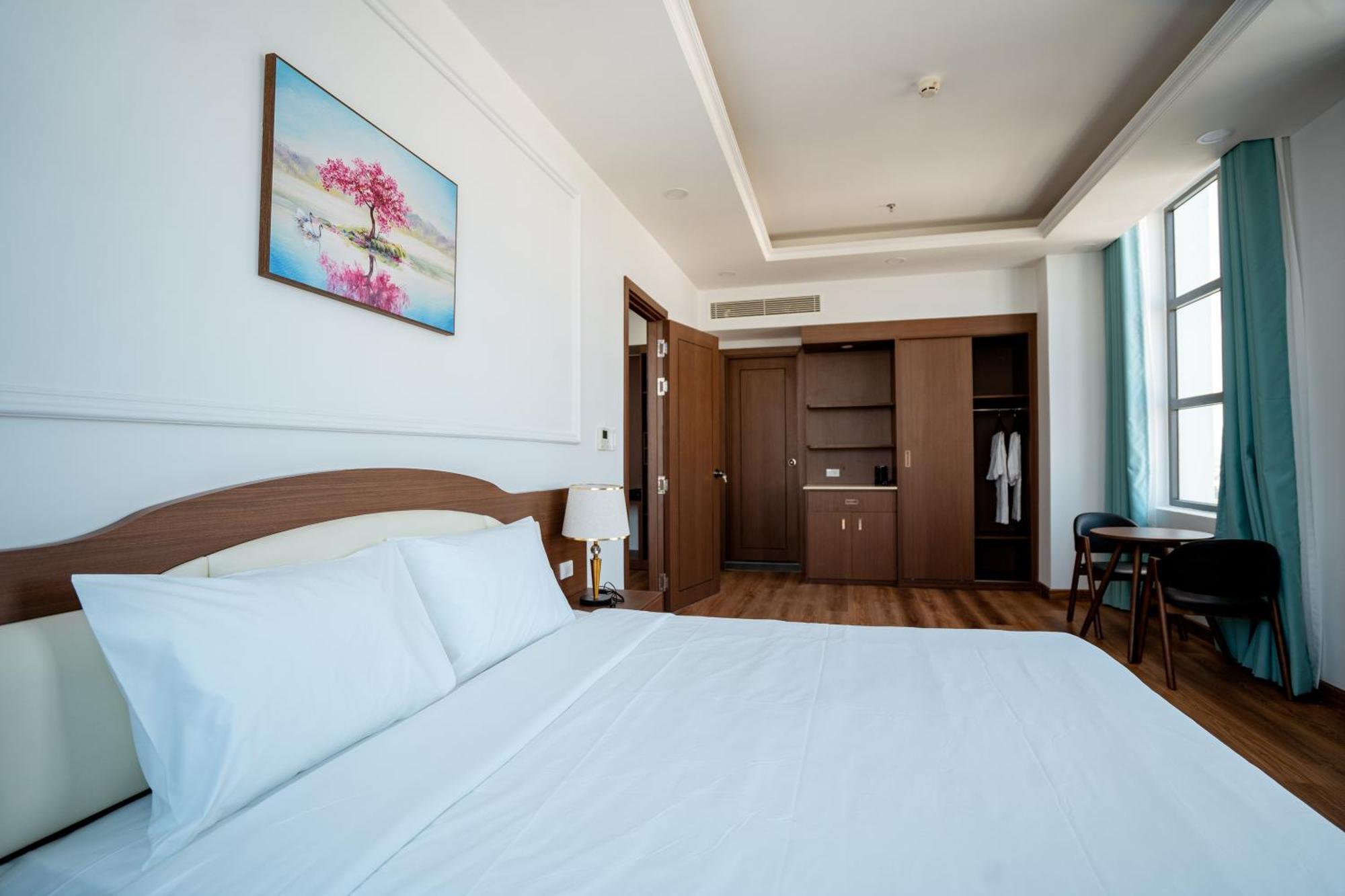 Hotel Ngoc Thu Palace