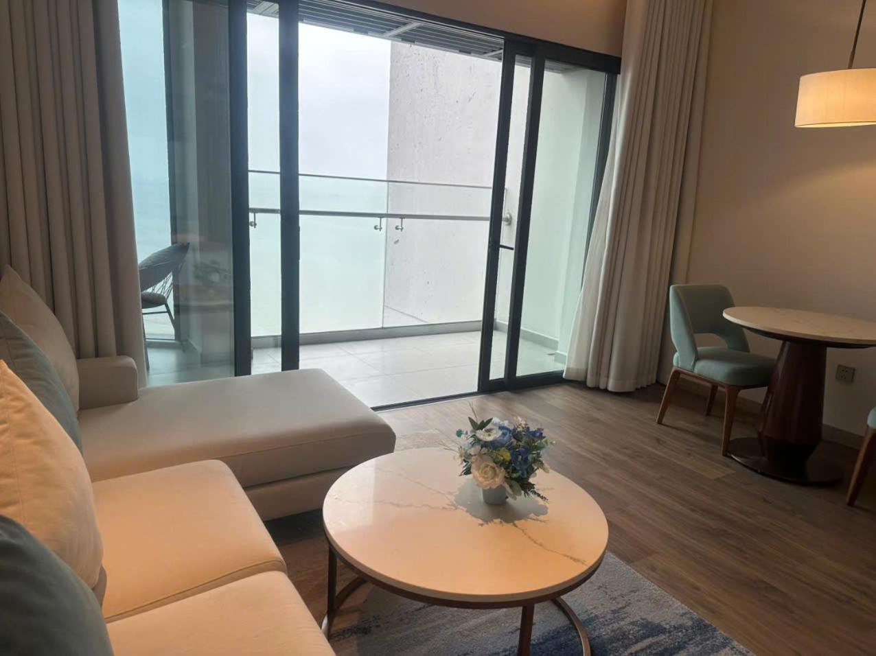 Aparthotel A La Carte Bay - Sea View Ha Long