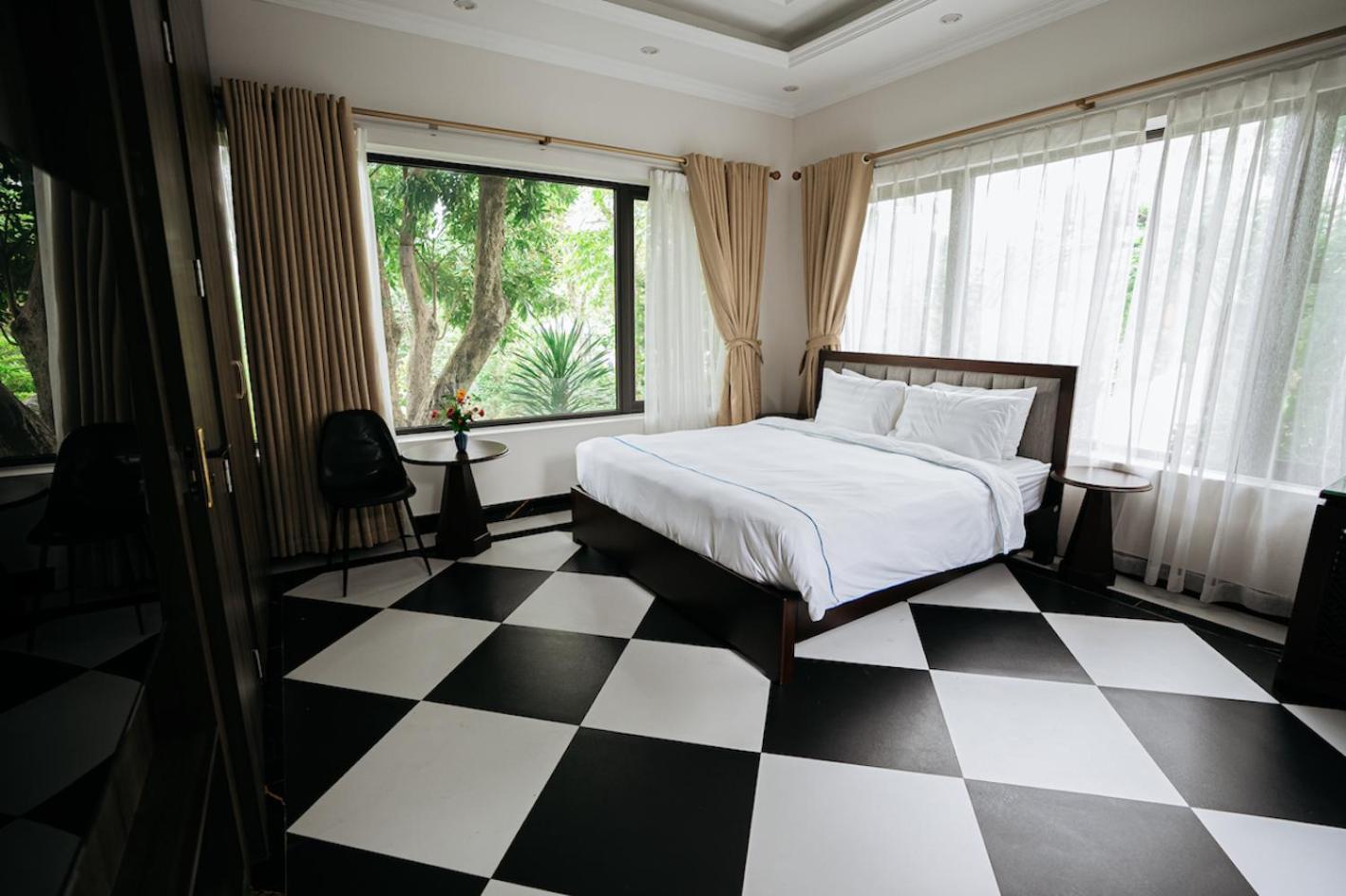 Paradise Soc Son Resort 4*