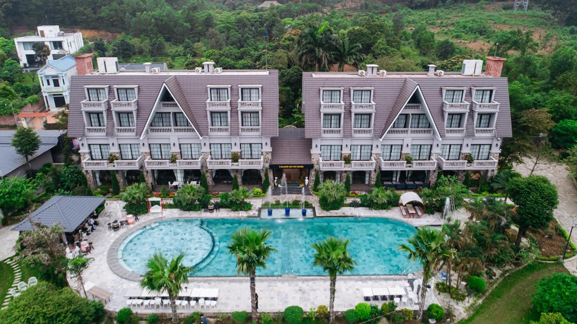 Resort Paradise Soc Son Hanoi