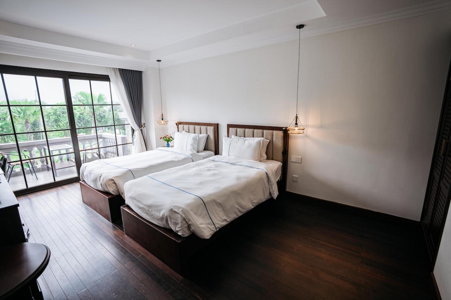 Resort Paradise Soc Son Hanoi