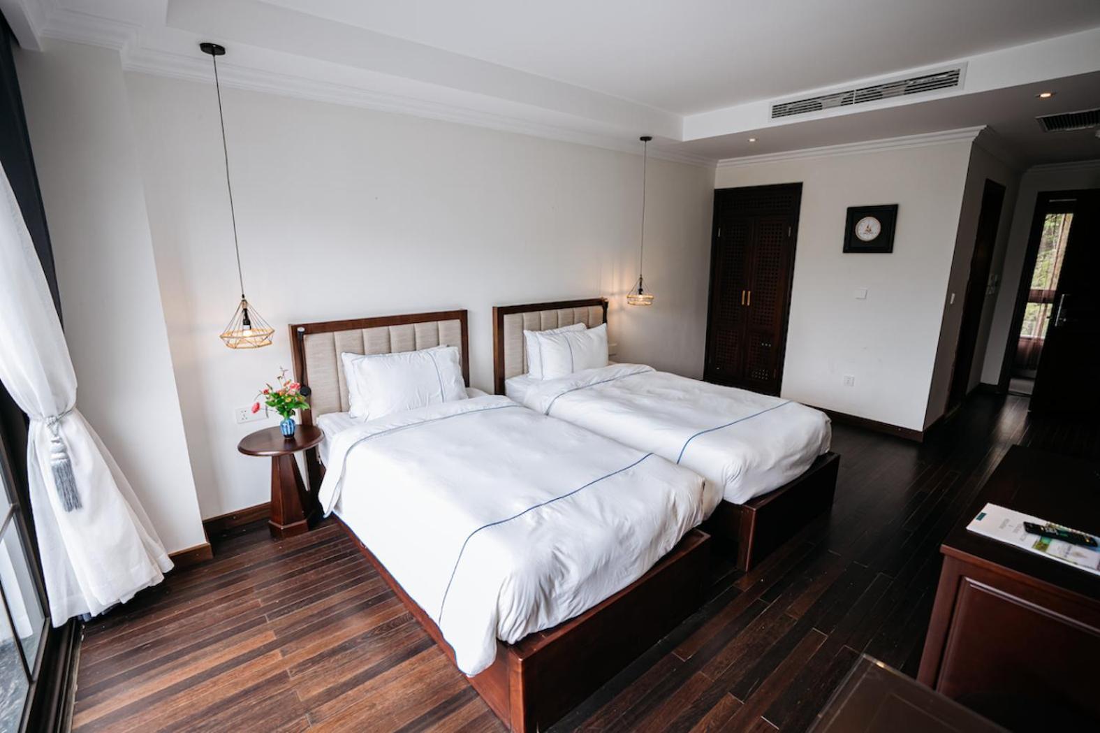 Paradise Soc Son Resort 4*