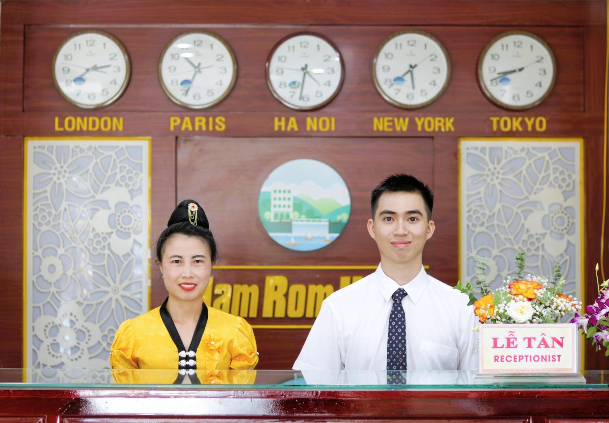 Khach San Nam Rom