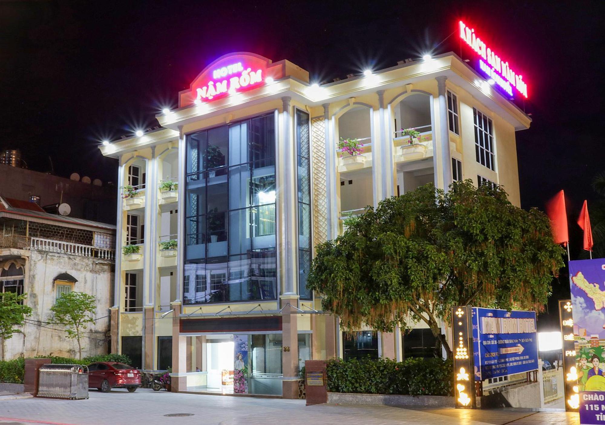 Hotel Khach San Nam Rom *