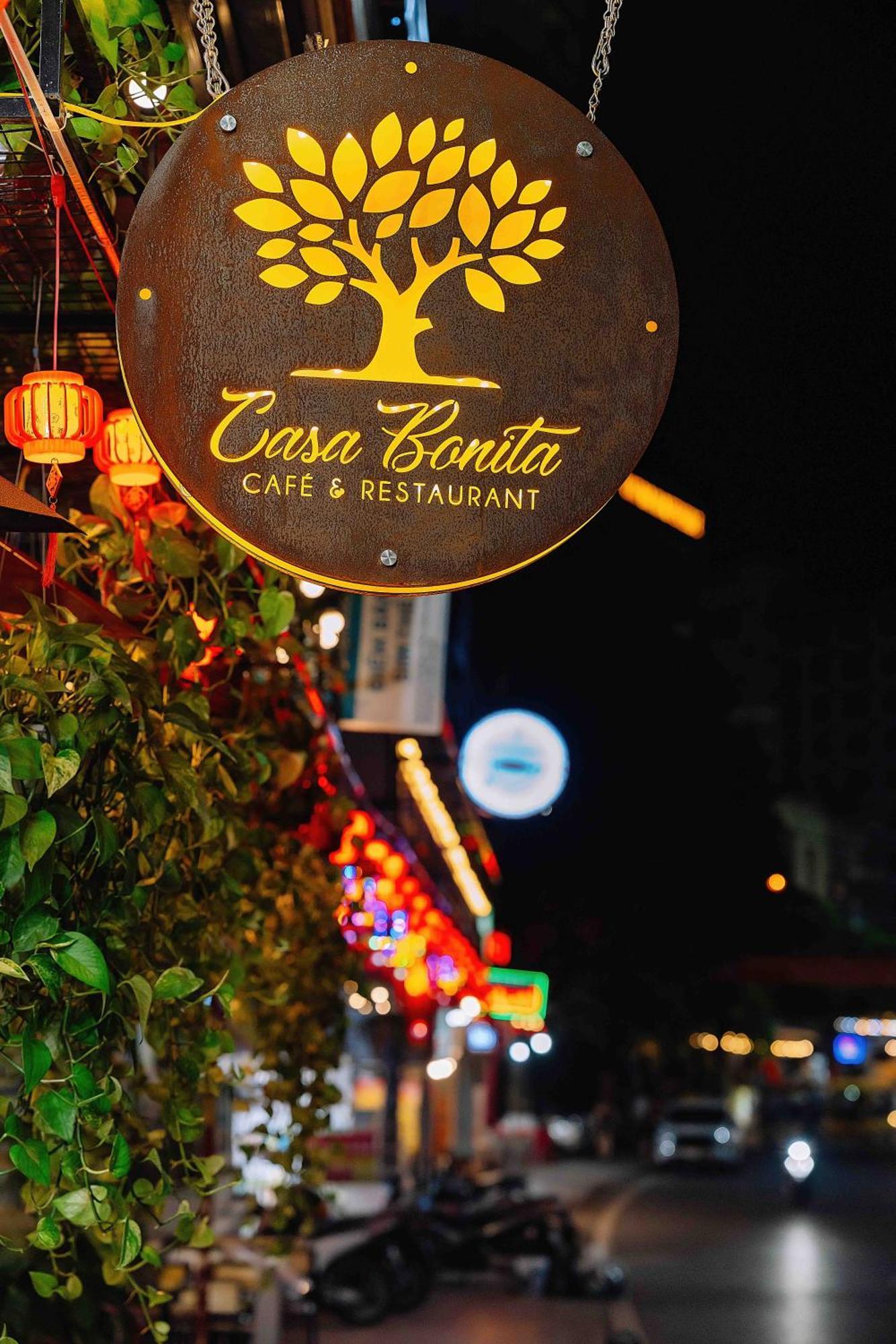 Casa Bonita Cat Ba Island
