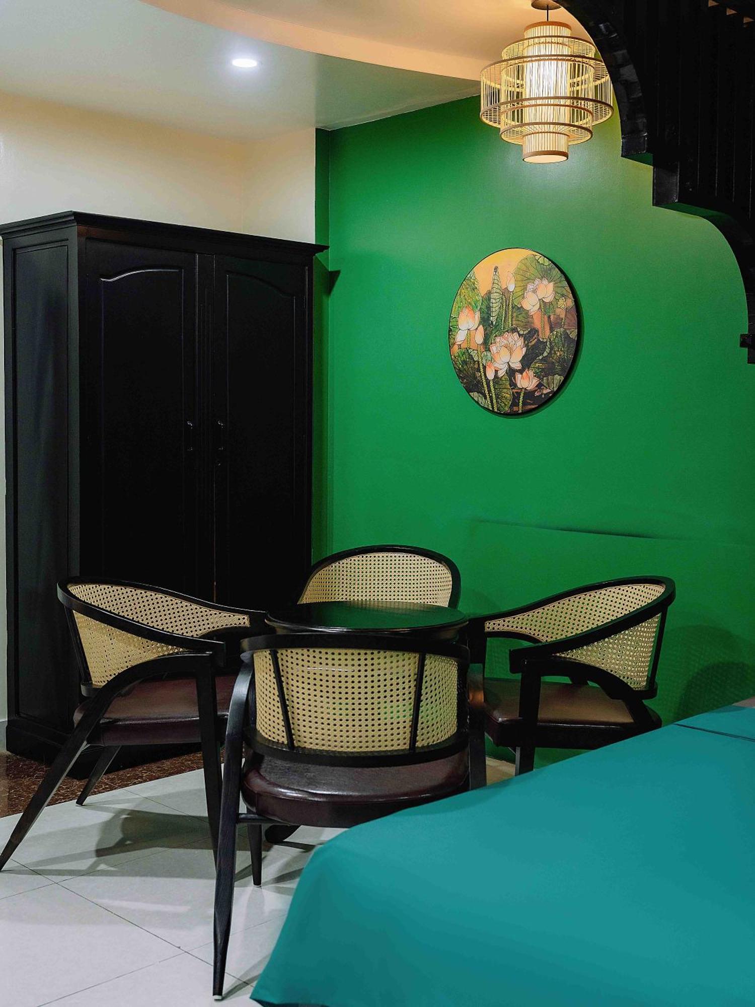 Hotel Casa Bonita Cat Ba Island