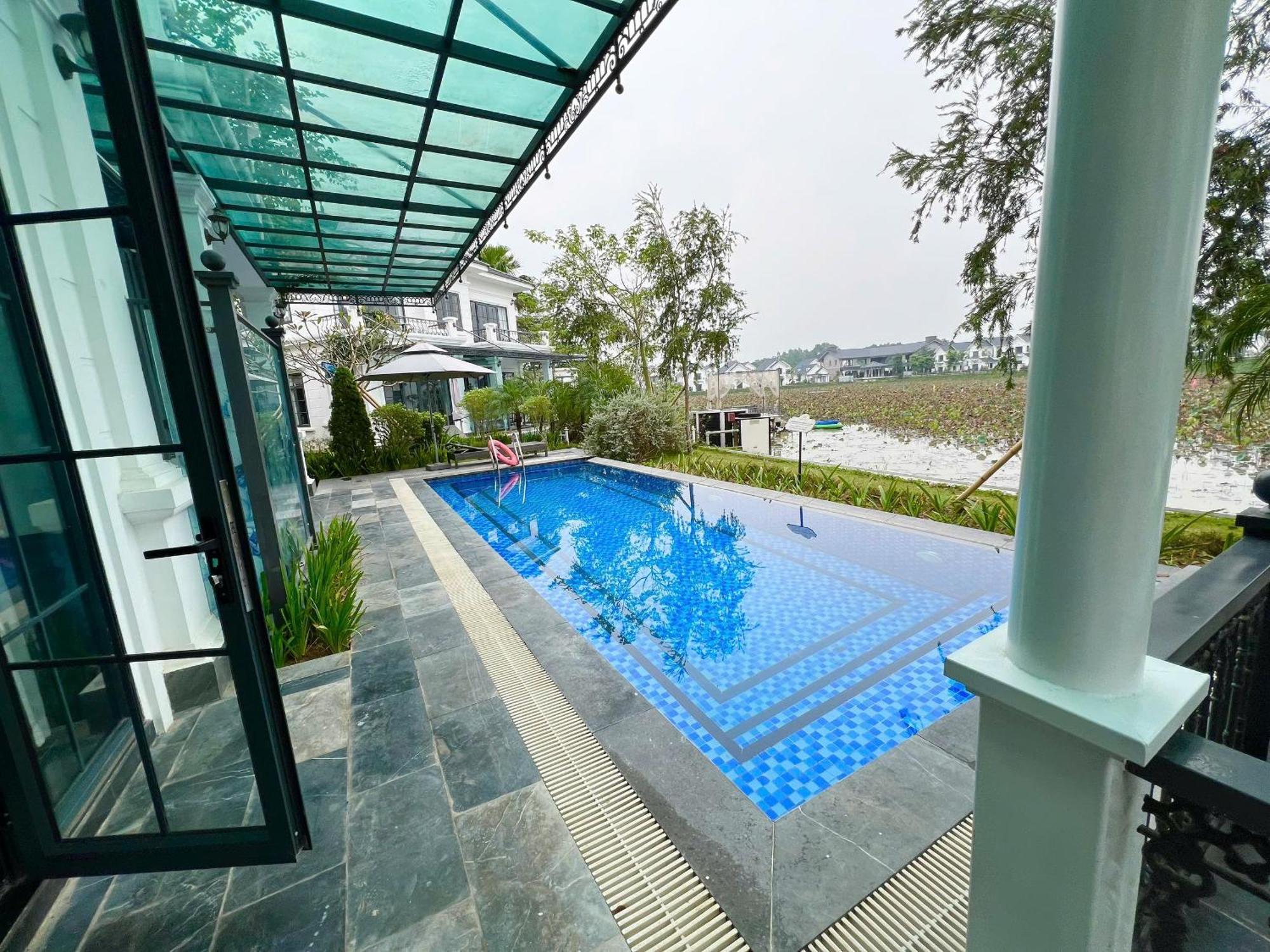 Lotus Vuon Vua Hotel