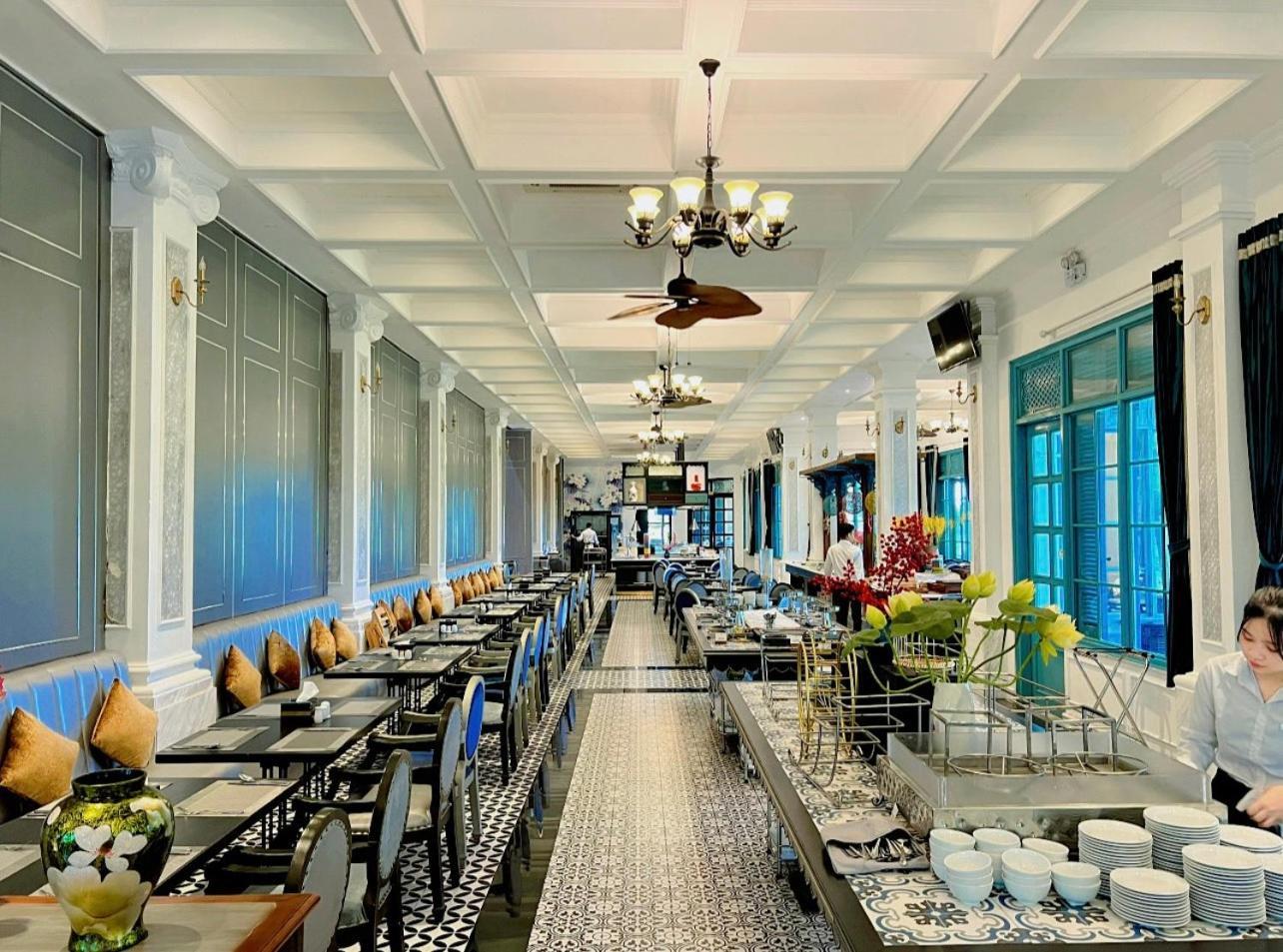 Hotel Lotus Vuon Vua 5*