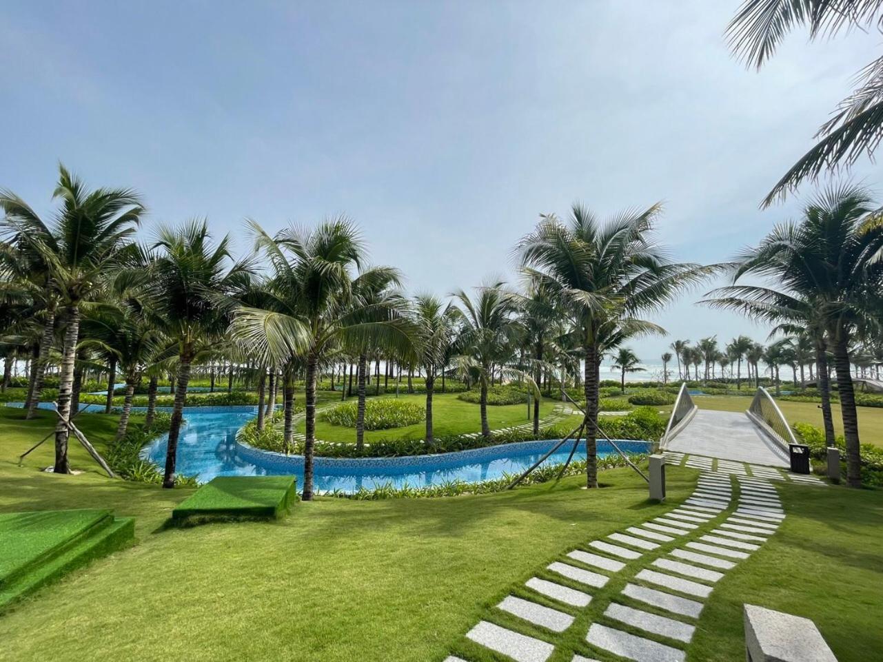 Resort Bai Dai Near Airport