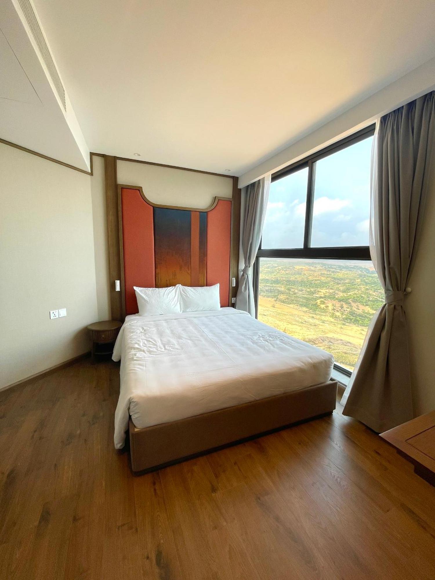 Apec Mandala Chambay Mui Ne Hotel 5*