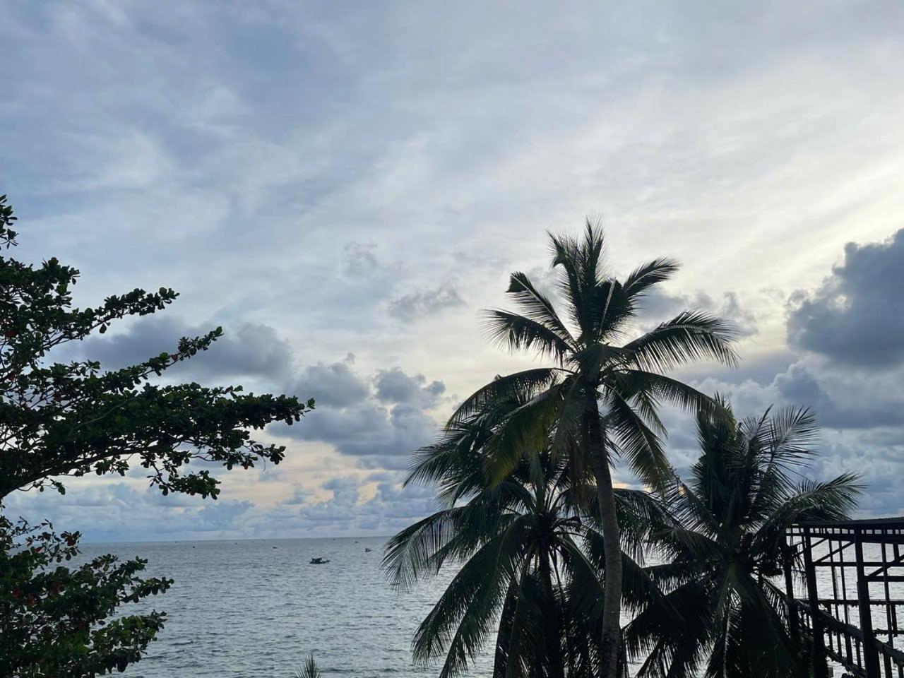 Love Phu Quoc Hotel